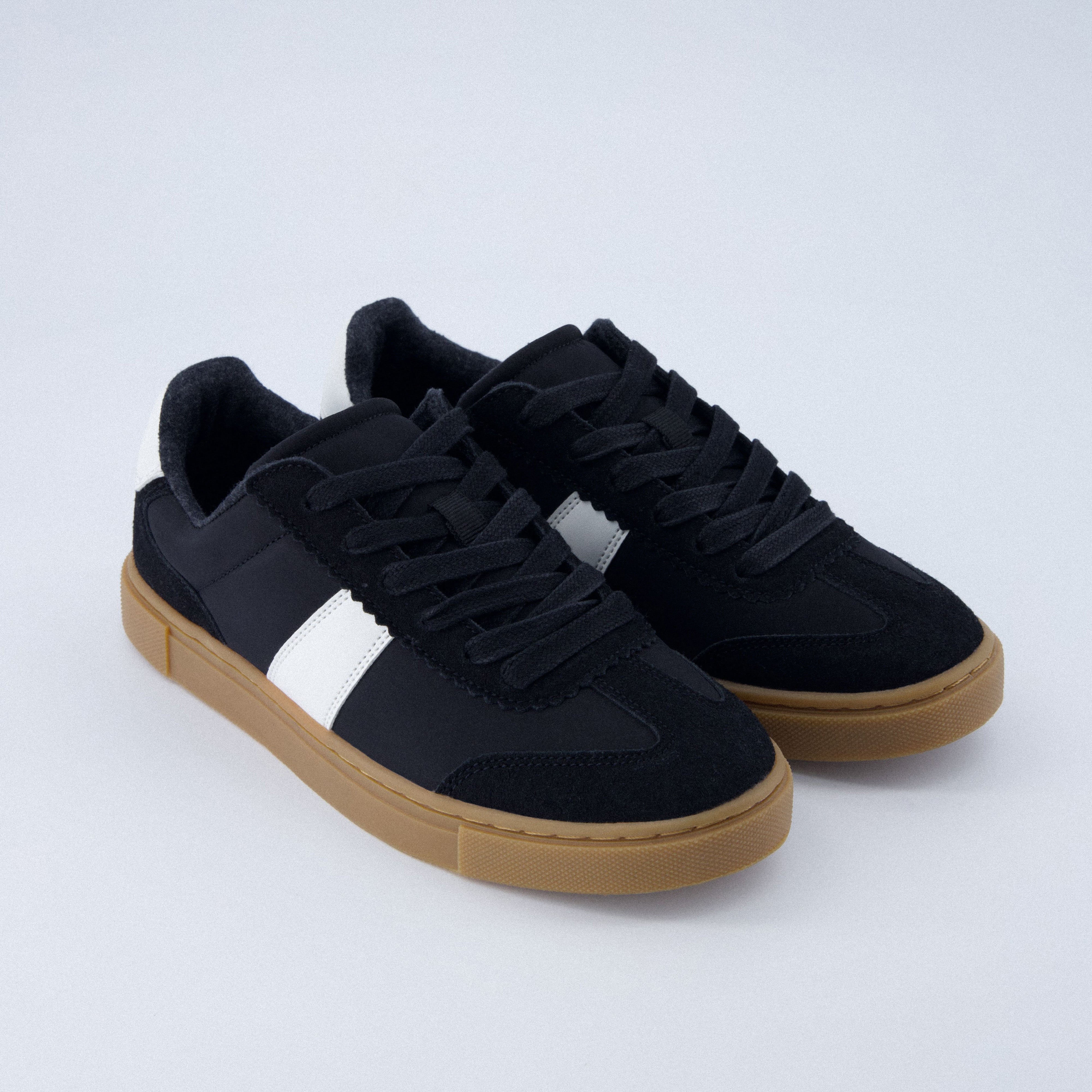 Balance Lace Up Sneaker Black