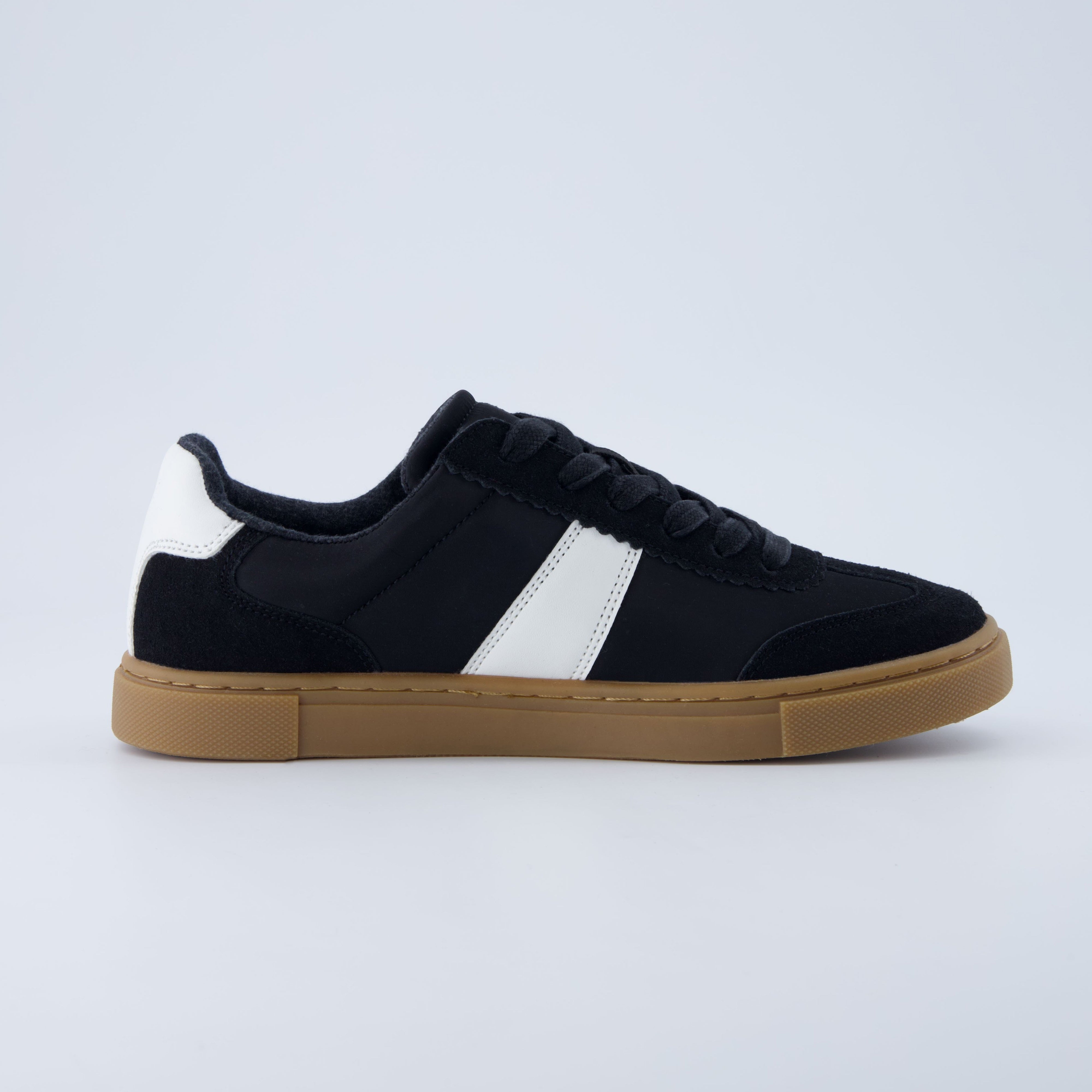 Balance Lace Up Sneaker Black