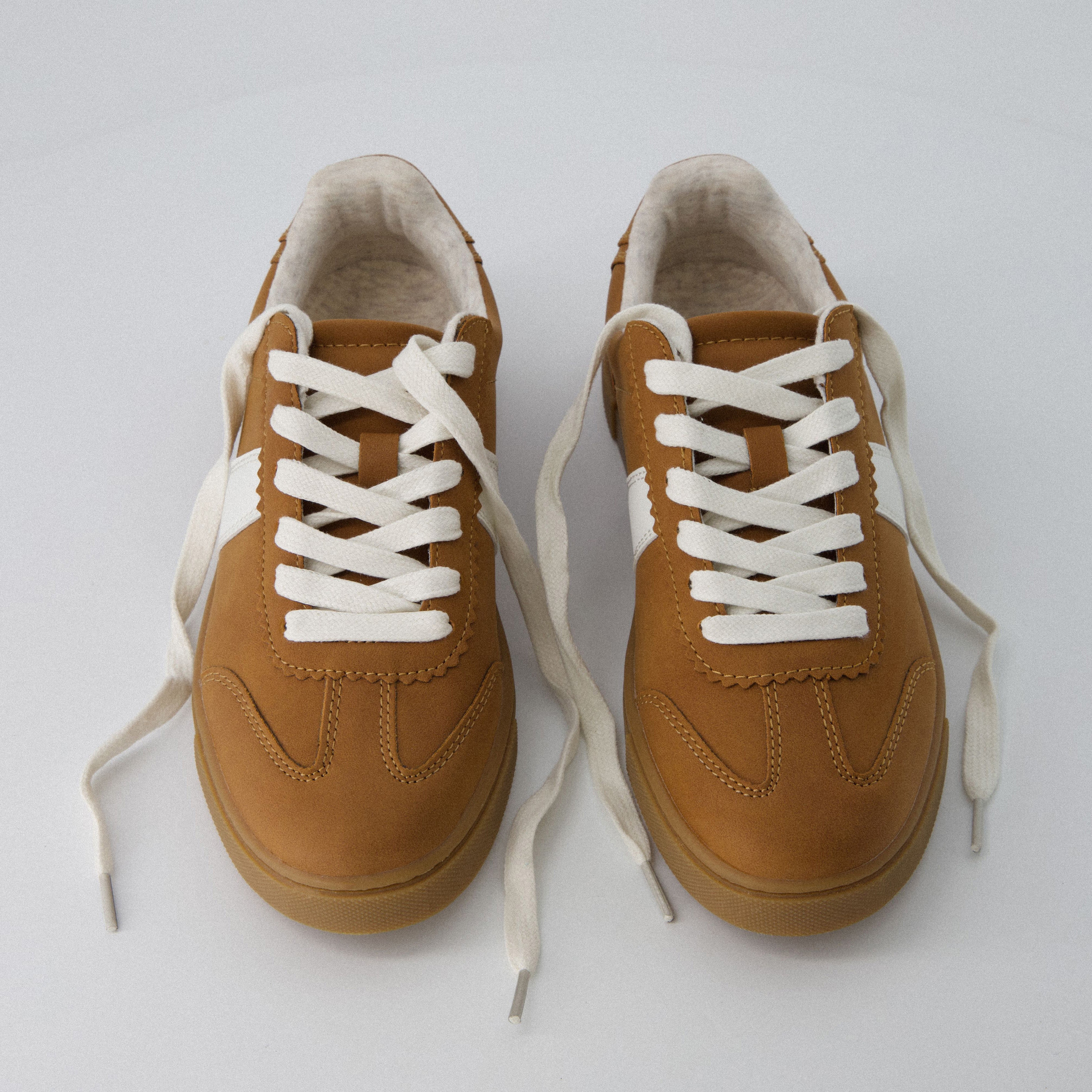Balance Lace Up Sneaker Tan