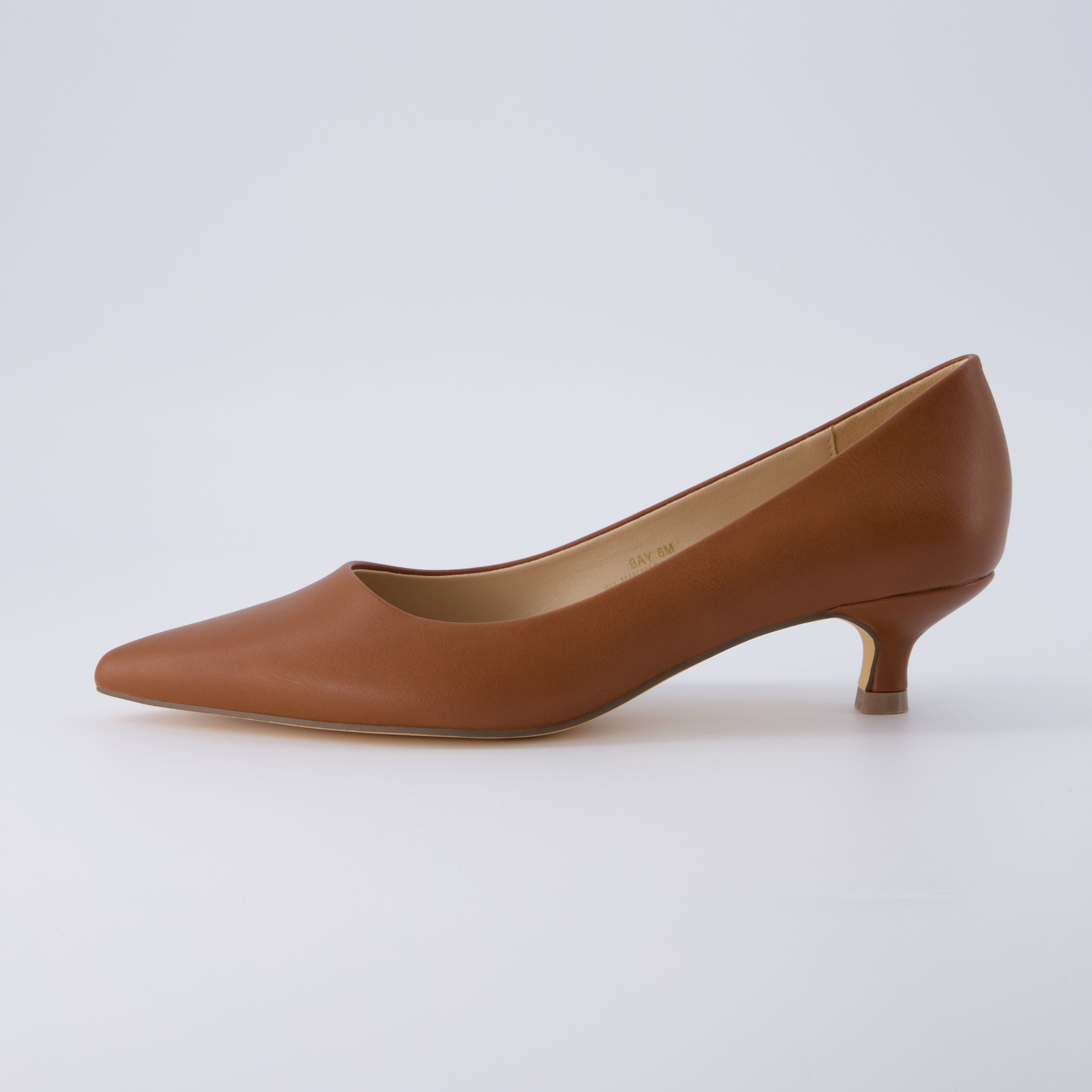 Cushionaire Women's Bay Kitten Heel Pump Cream / Wide / 9 Cushionaire Women's Bay Kitten Heel Pump Cream / Wide / 9