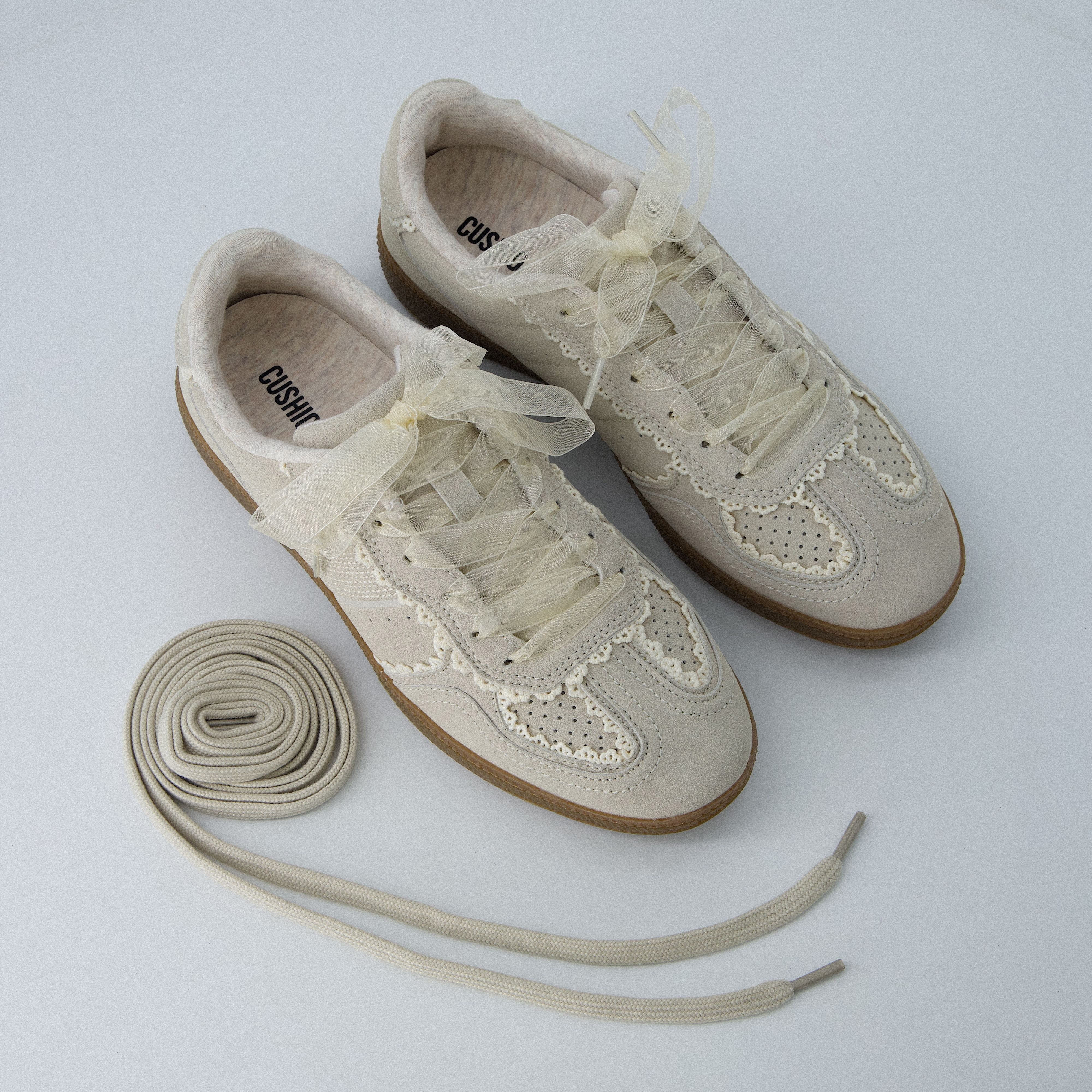 Belinda-K Lace Sneaker Ivory Medium