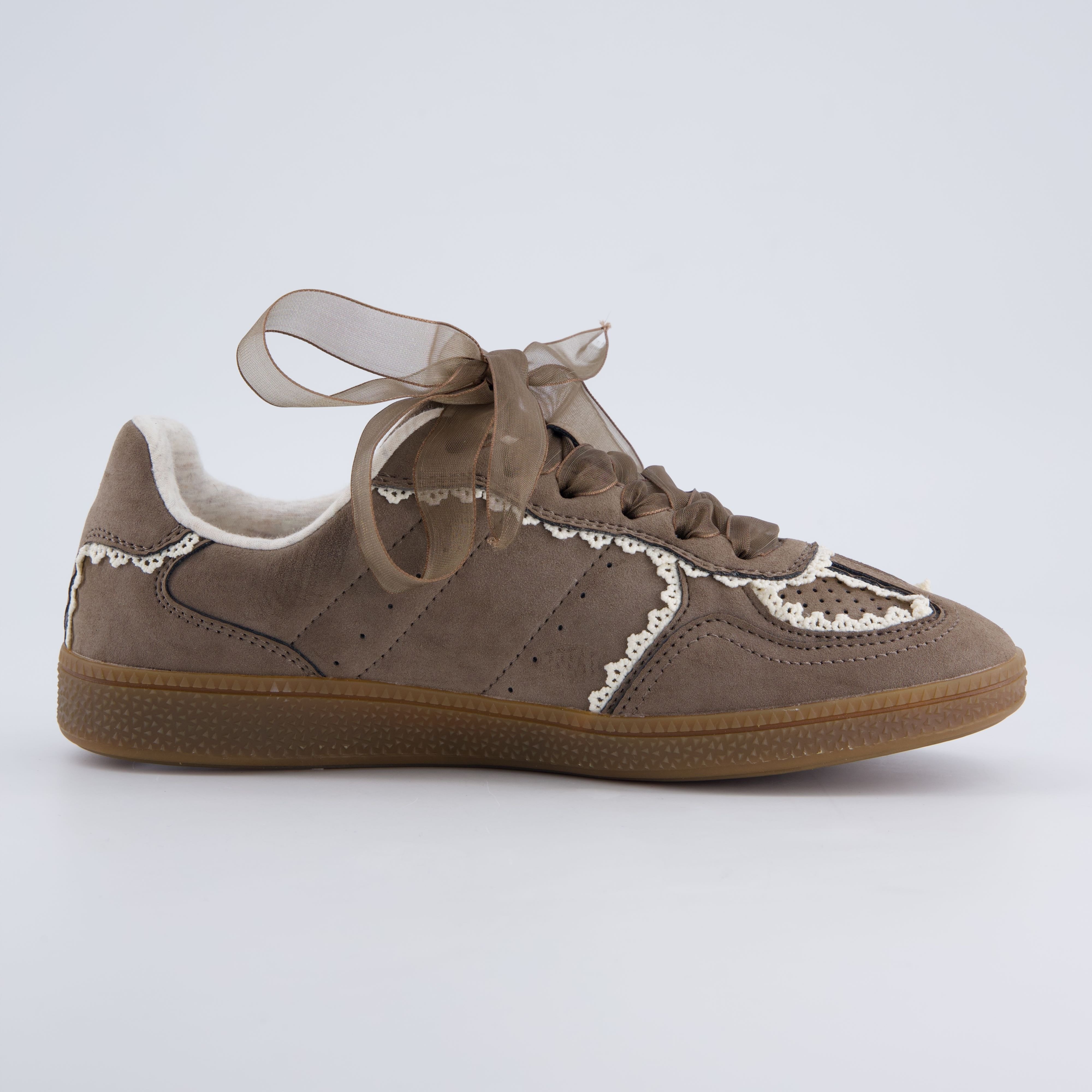 Belinda Casual Sneakers