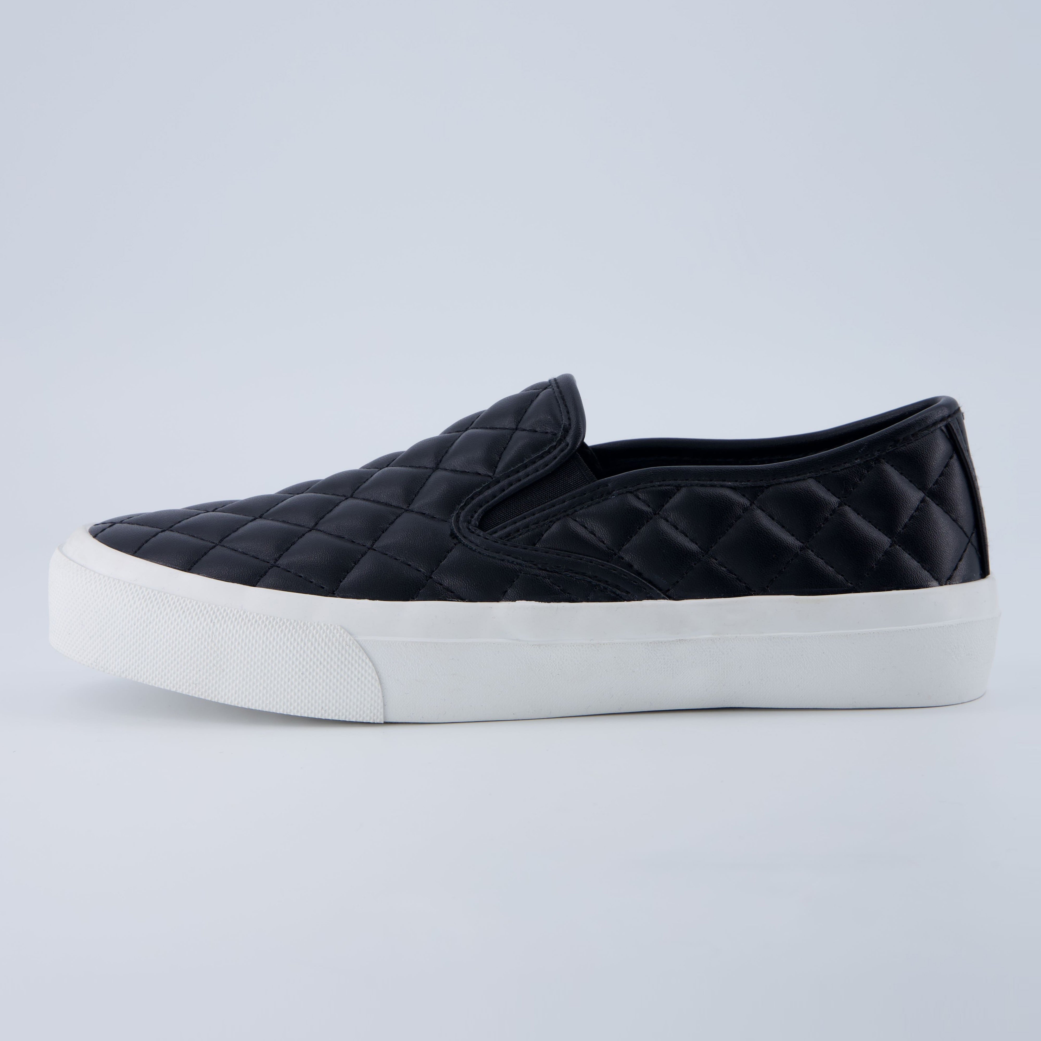 Faze Slip-On Sneaker Black
