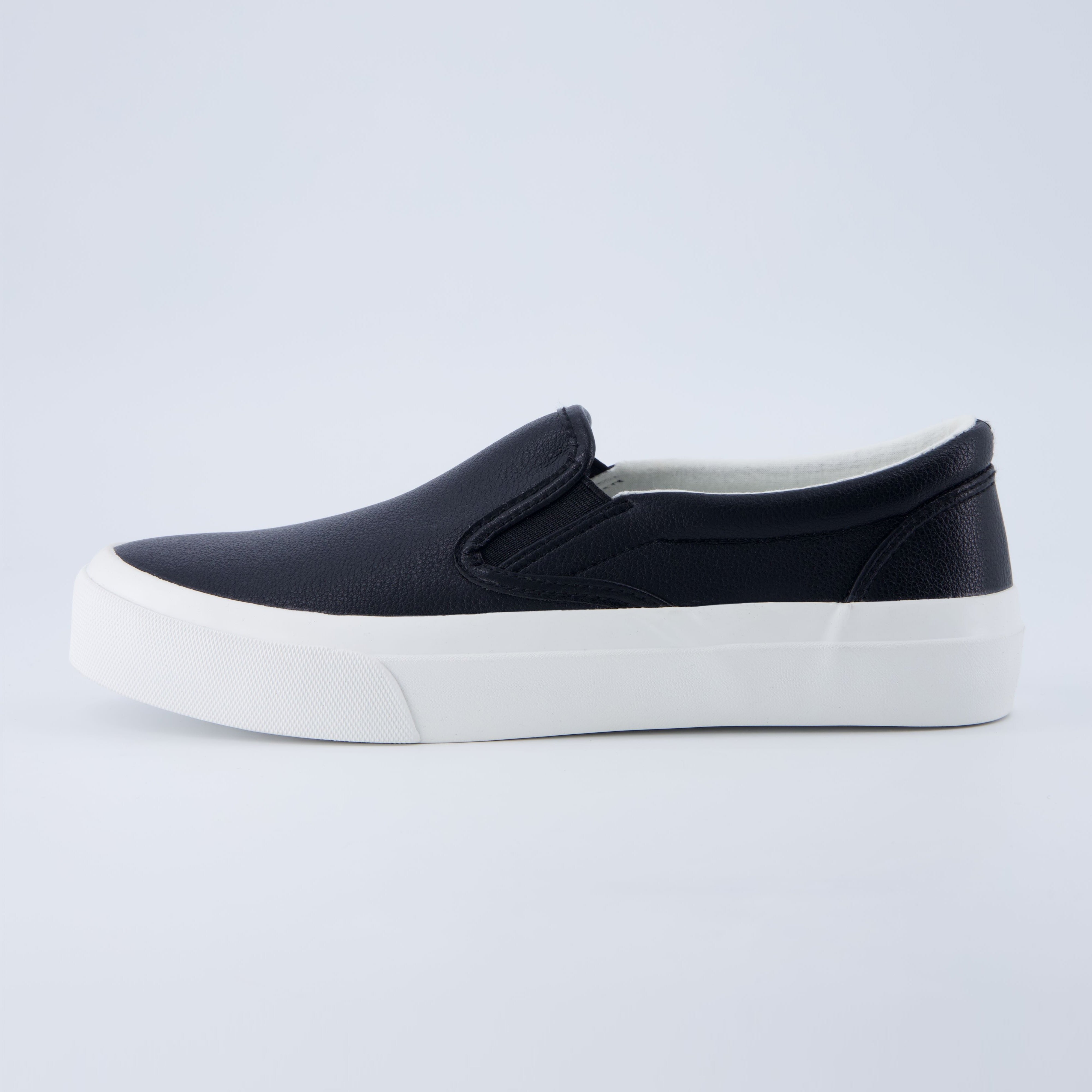 Ferris Slip-On Sneaker Black