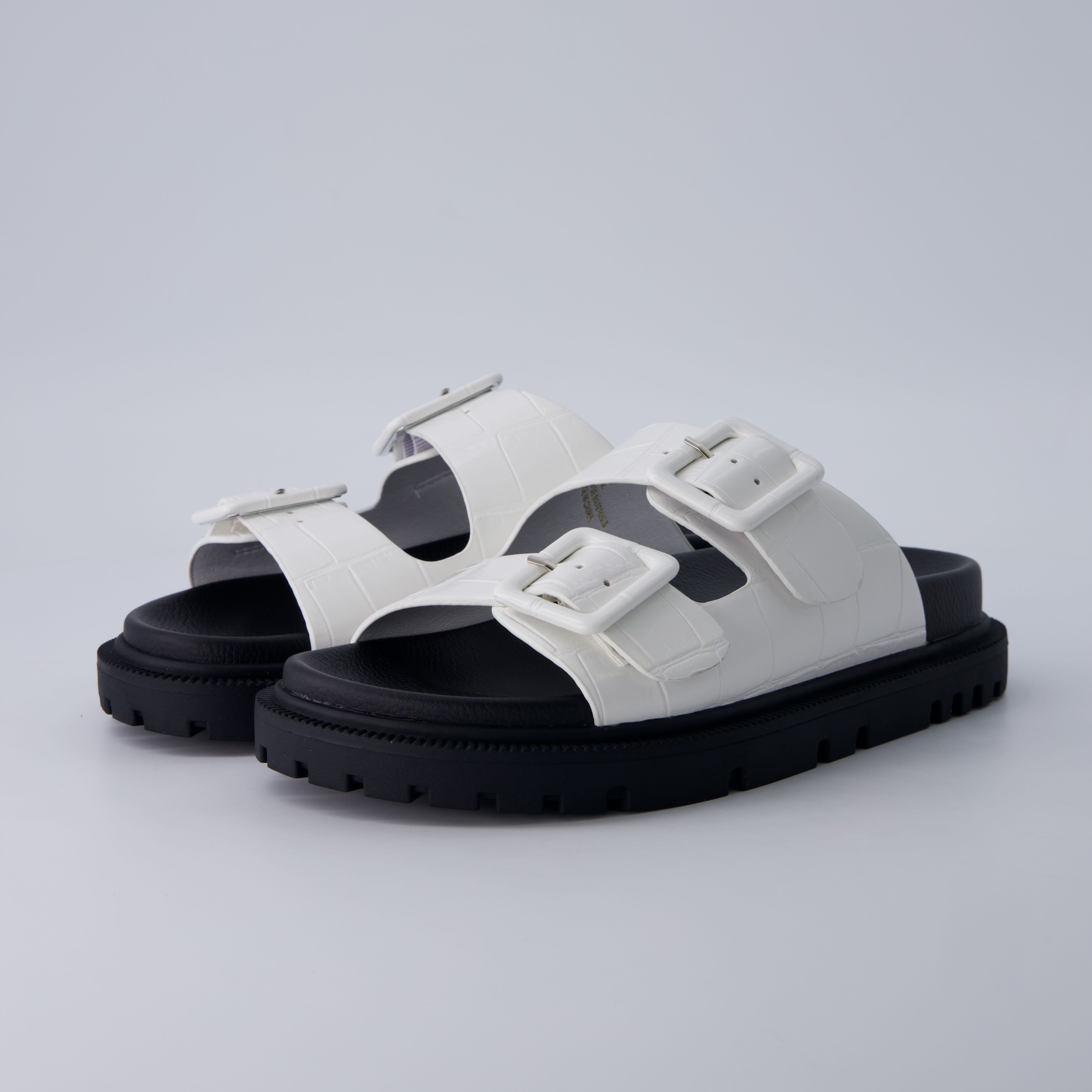 Fuse Chunky Sandals White Medium