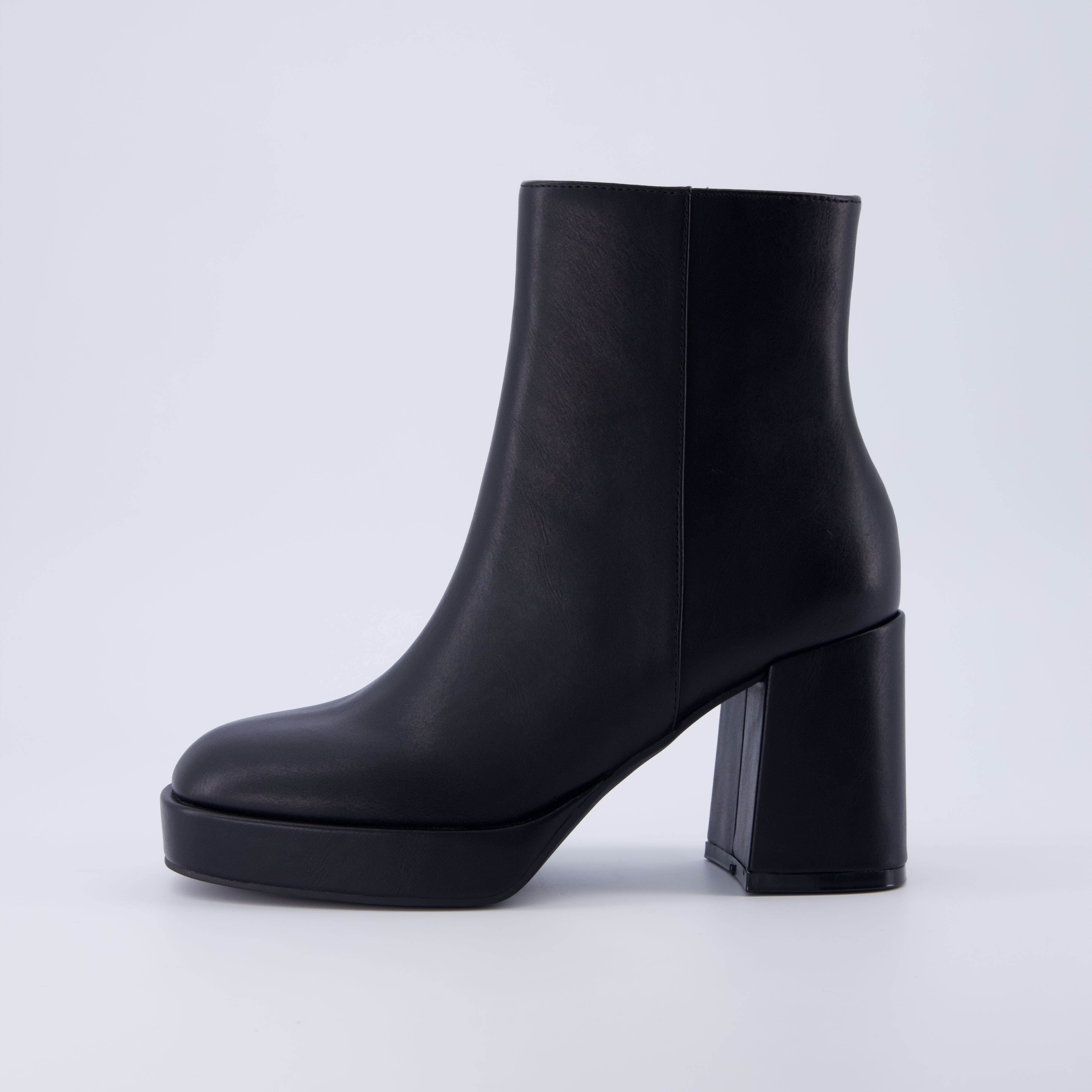 Gallerie Platform Dress Boot Black
