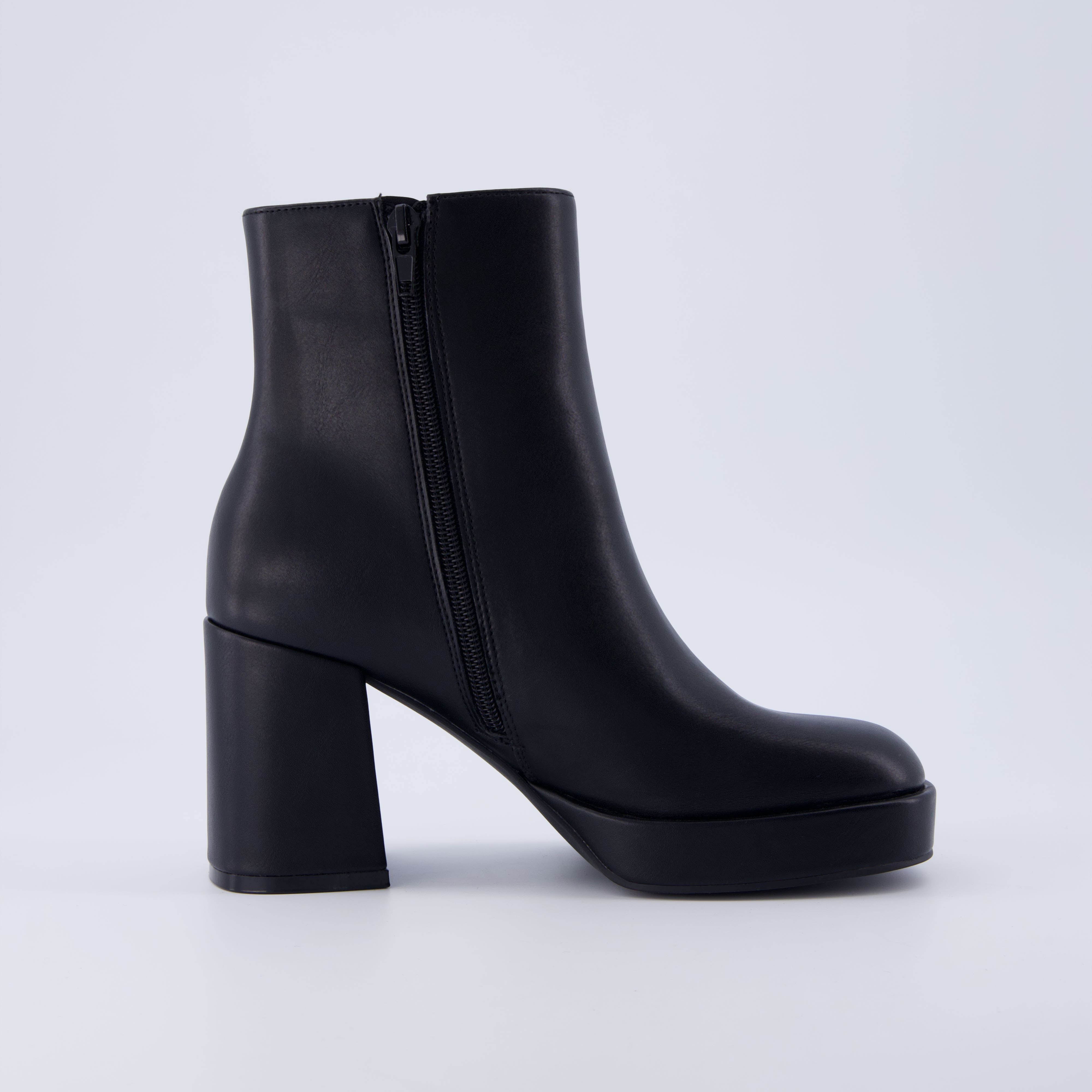 Gallerie Platform Dress Boot Black