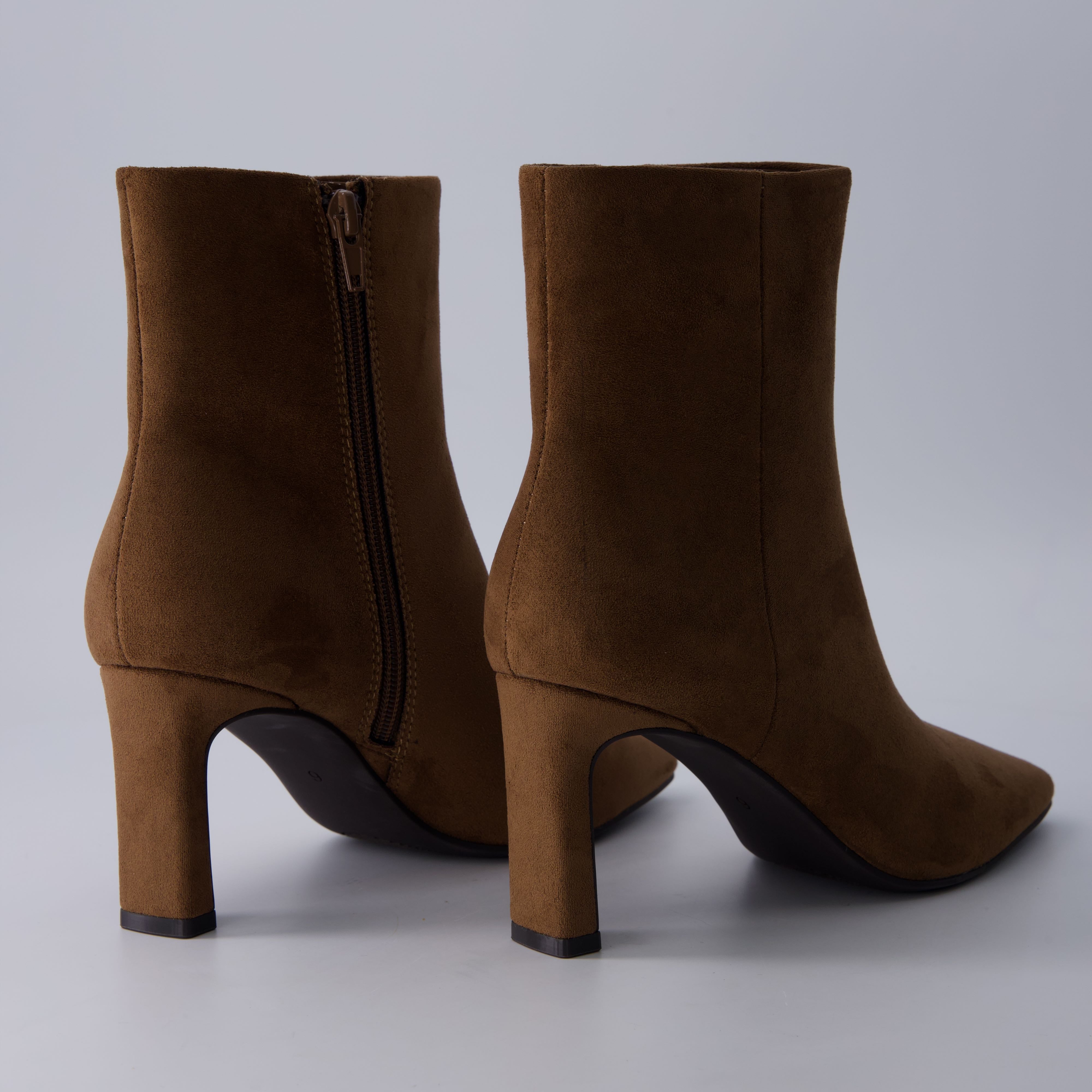 Giana High Heel Ankle Boots Tobacco Medium
