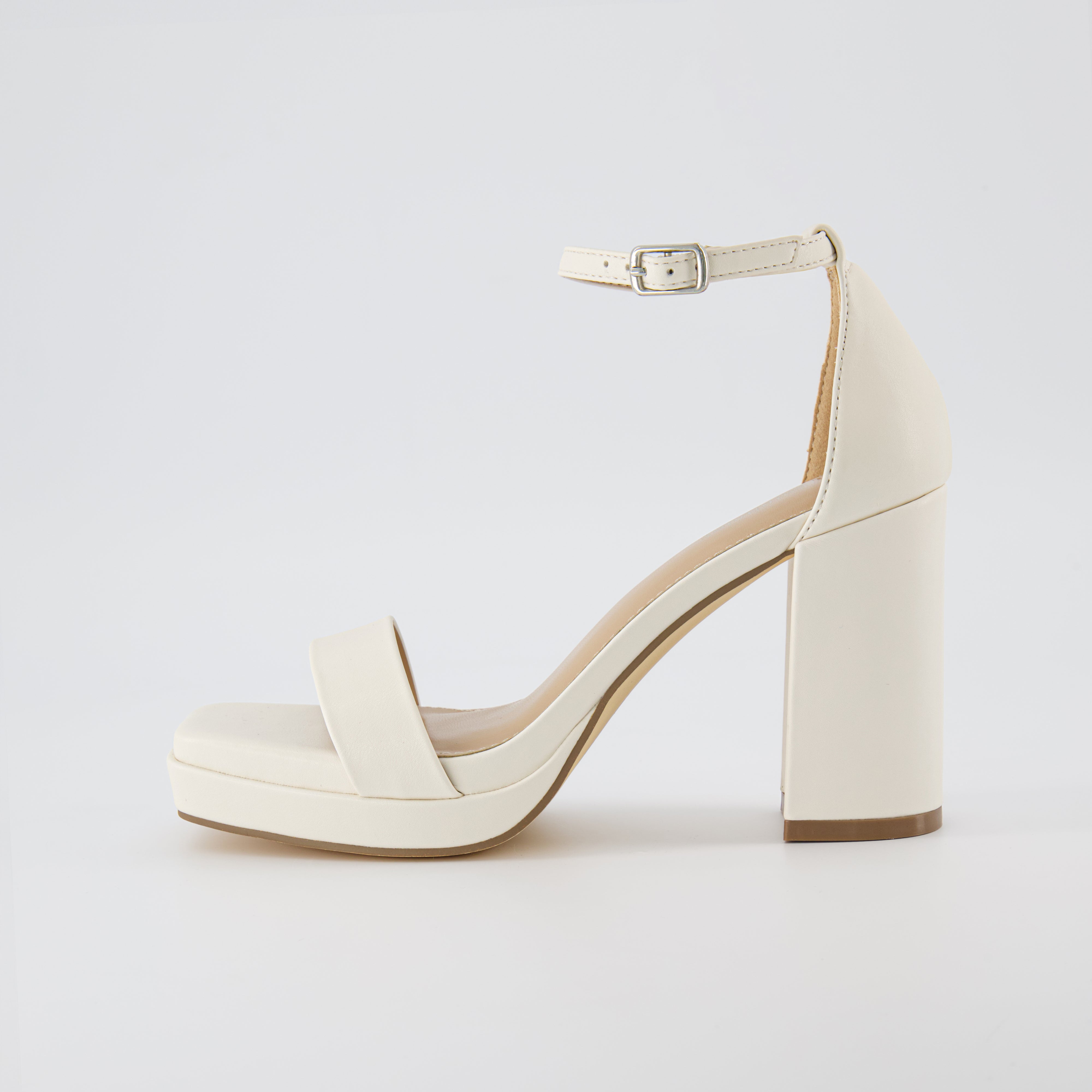 Grammy Platform Sandal Cream