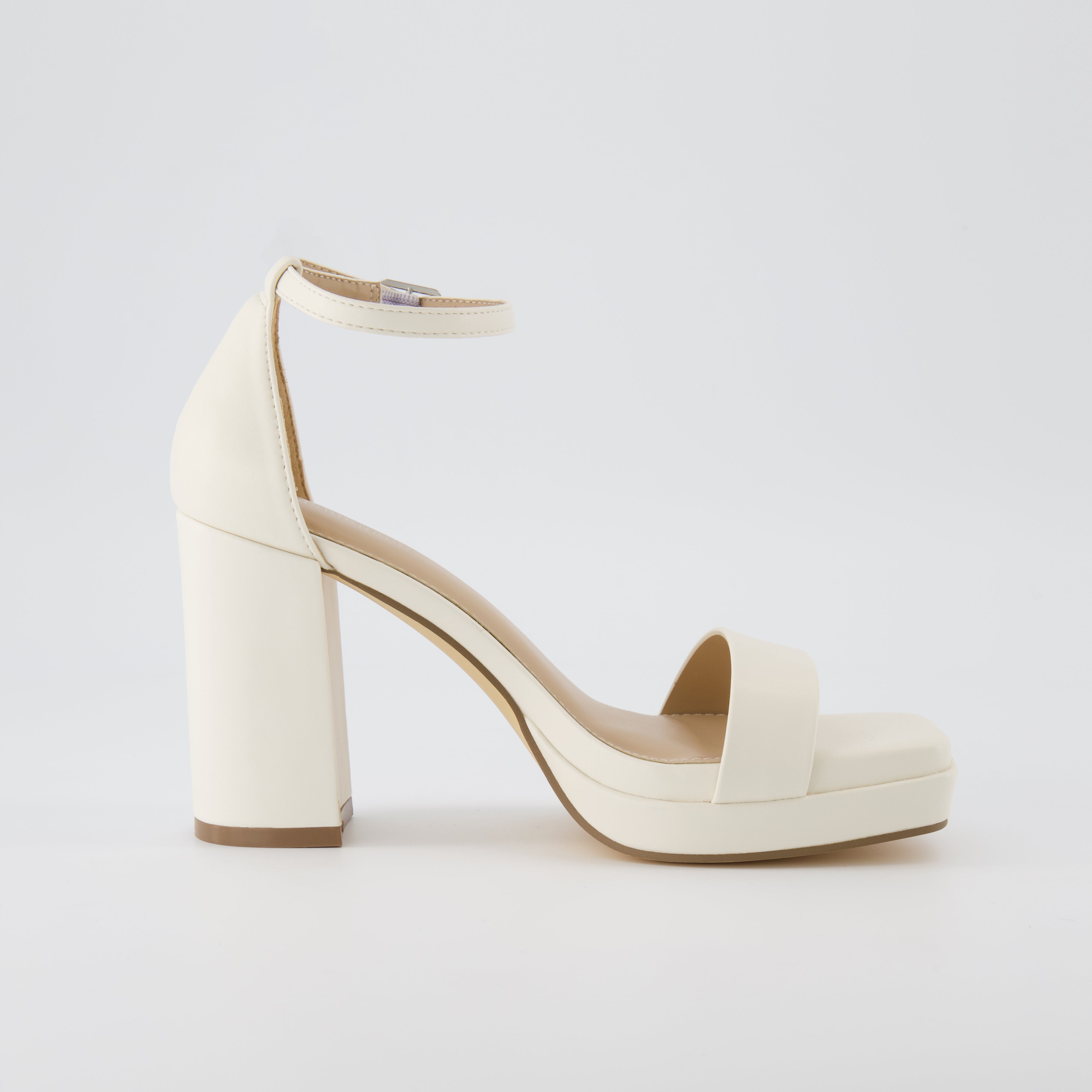 Grammy Platform Sandal Cream