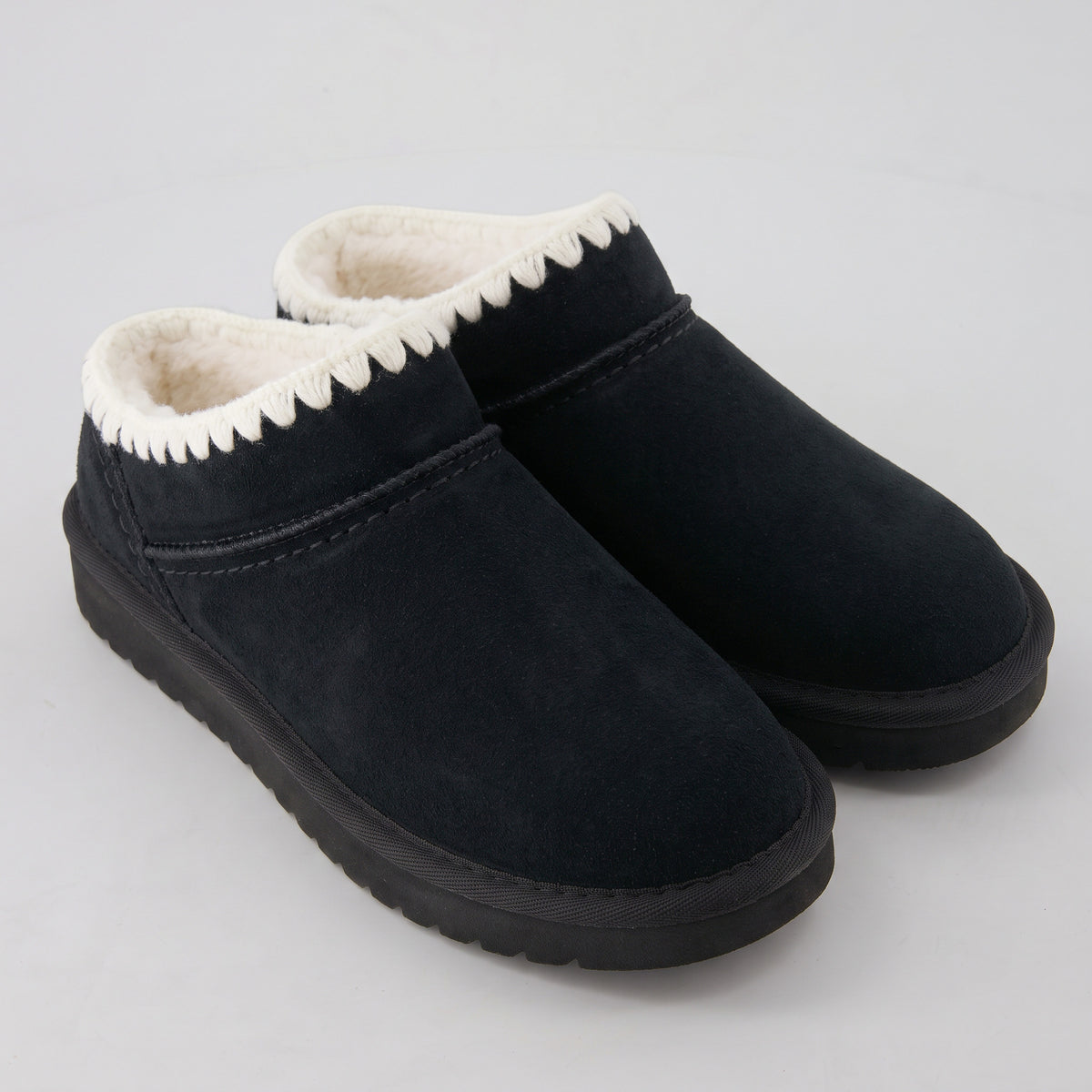 Hilo 3 Leather Kids Slippers Black Embroidered Medium