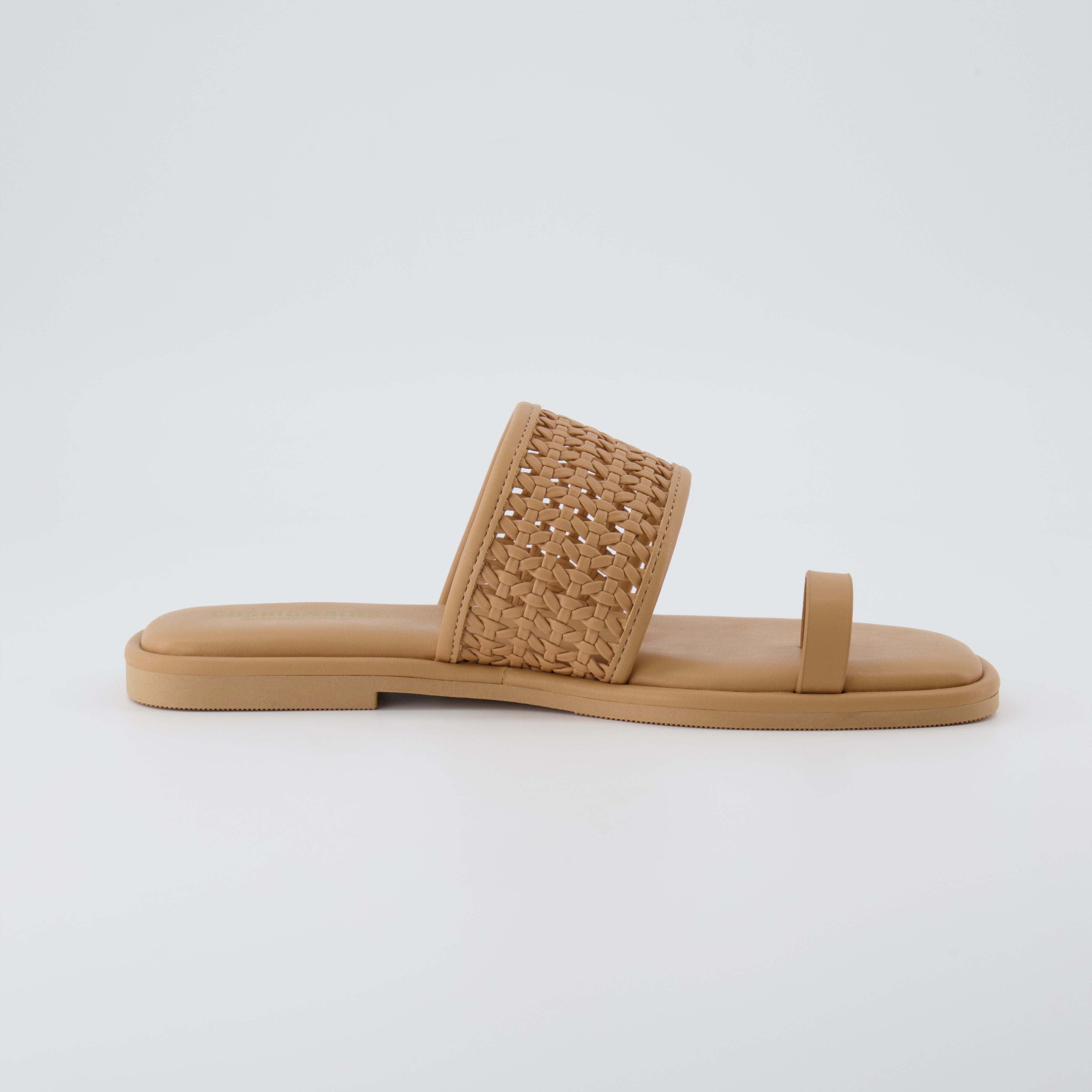 Kiss Toe Ring Sandal Tan