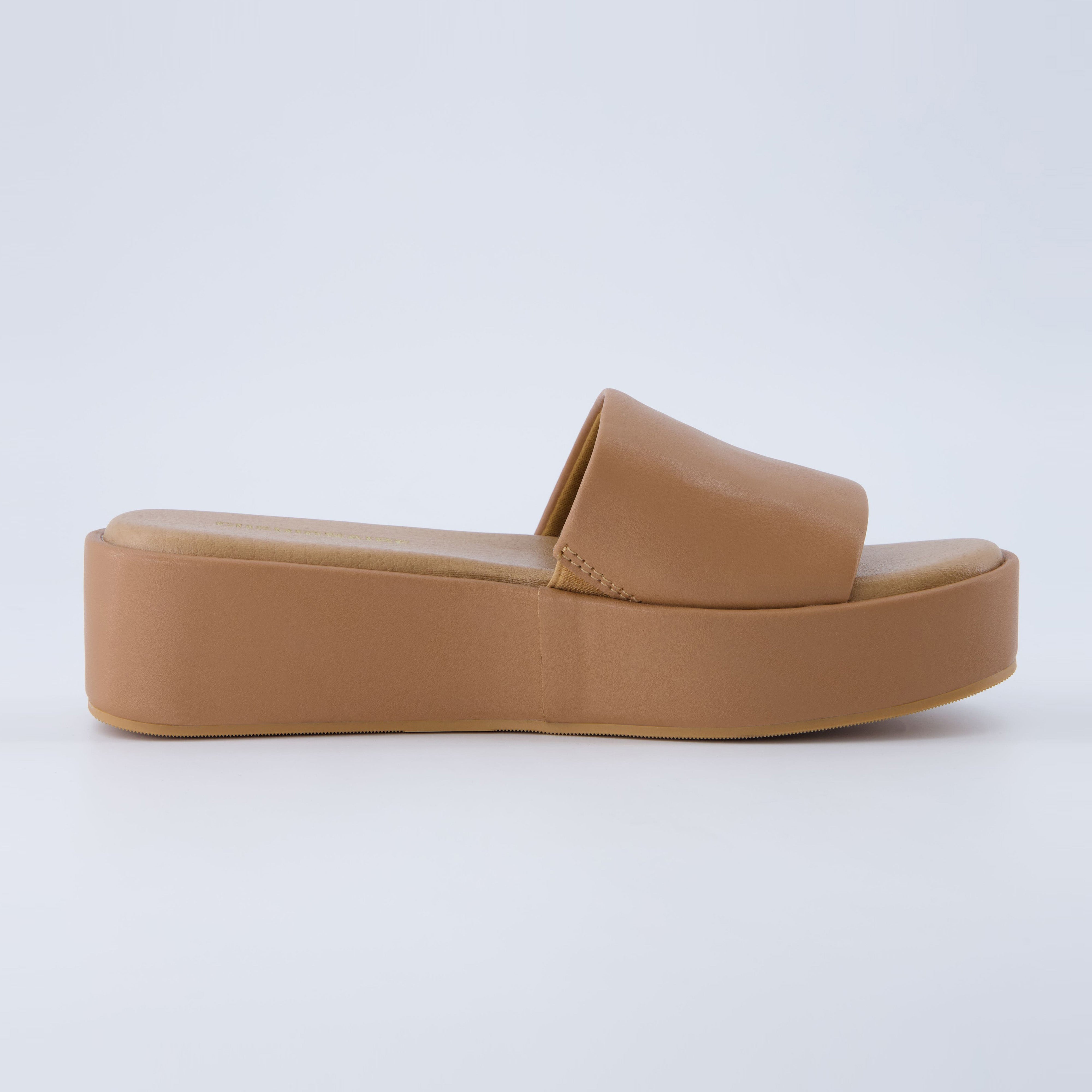 Kudos Platform Sandal Tan