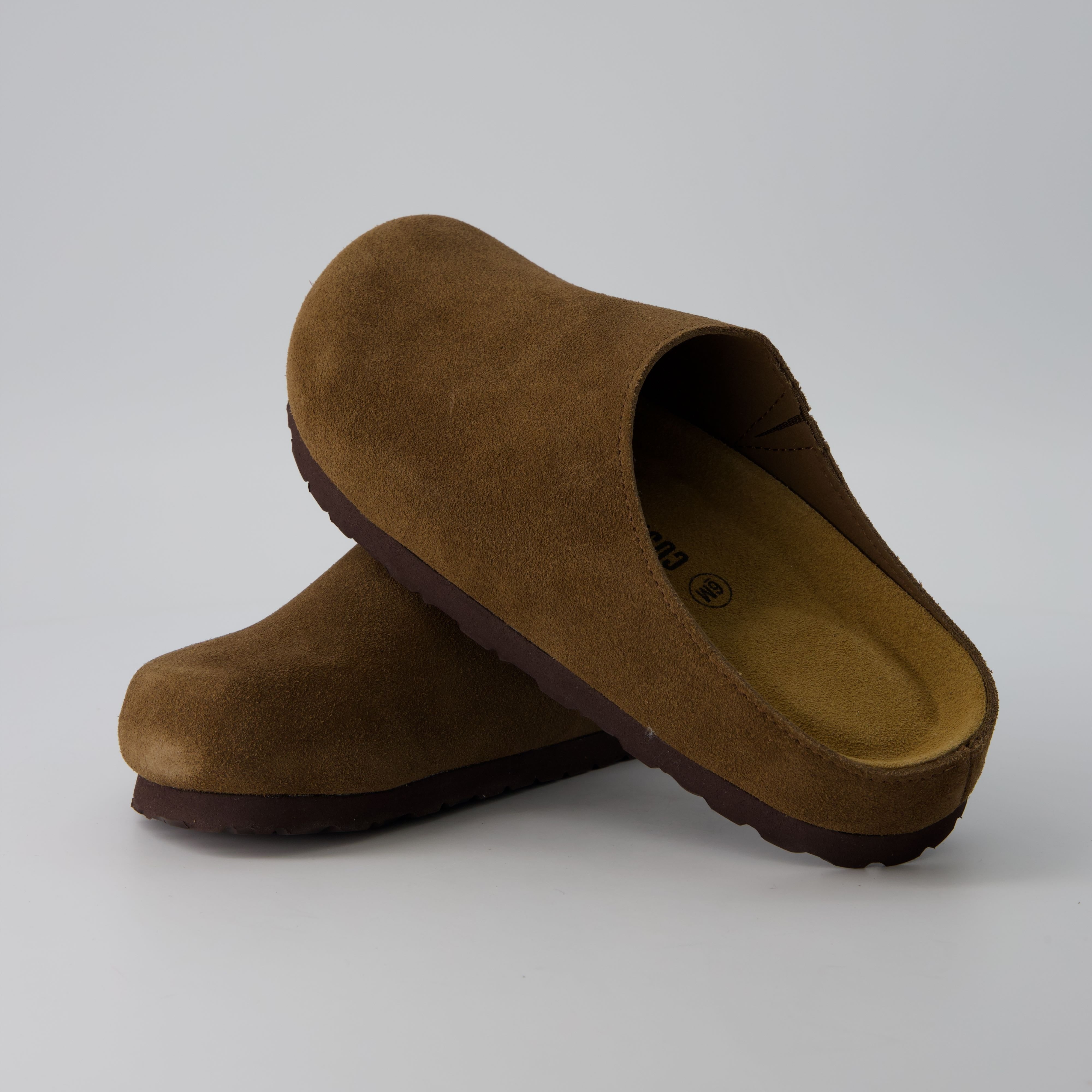 Lute Suede Clogs Brown