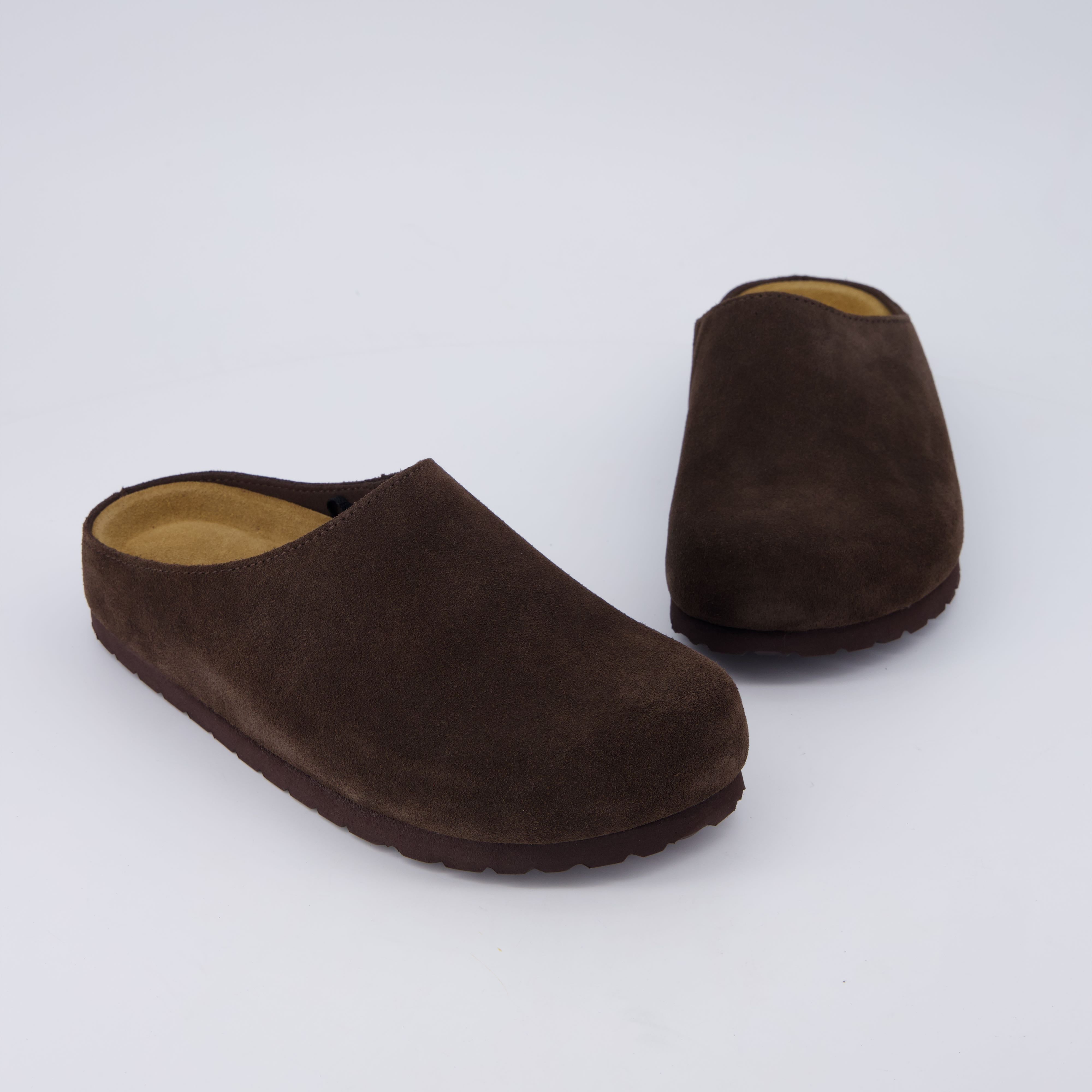 Lute Suede Clogs Chocolate