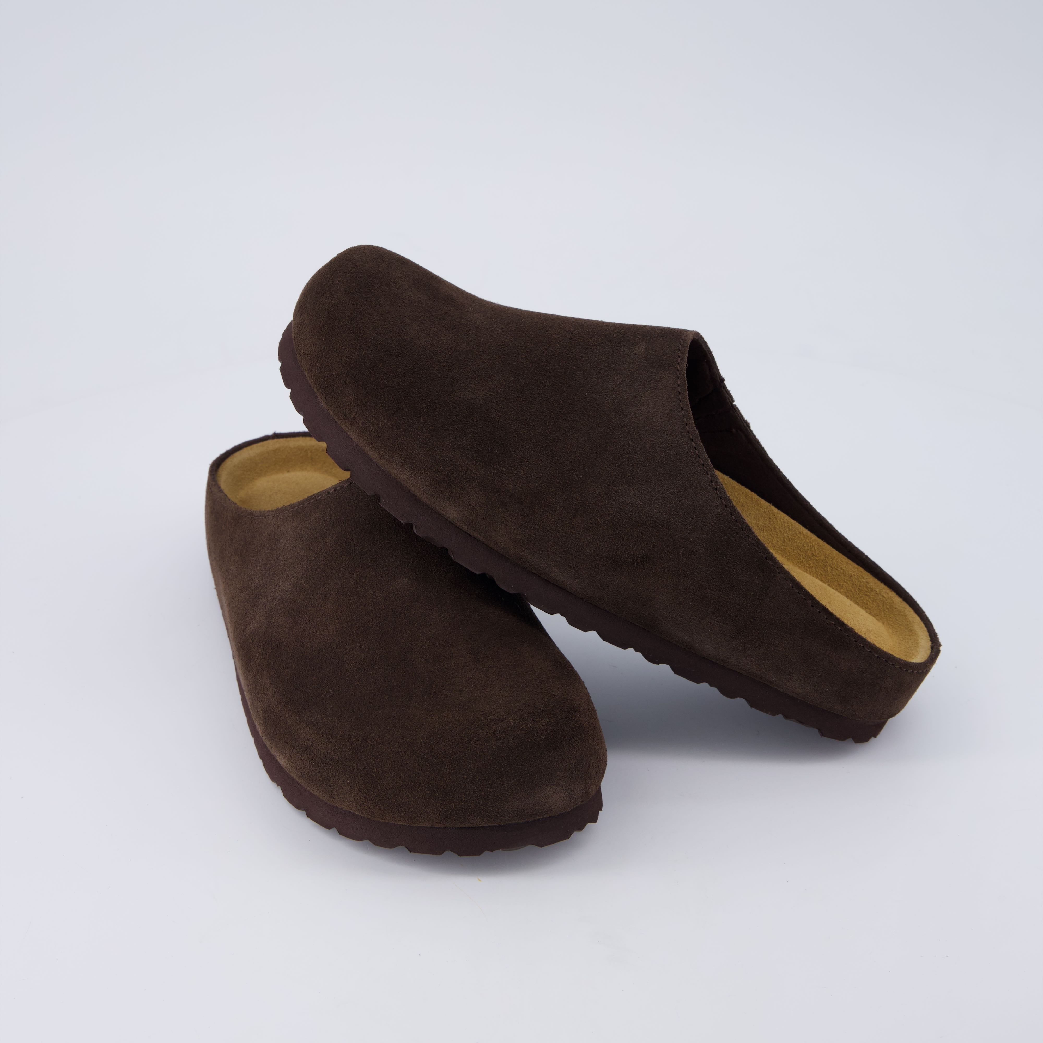 Lute Suede Clogs Chocolate