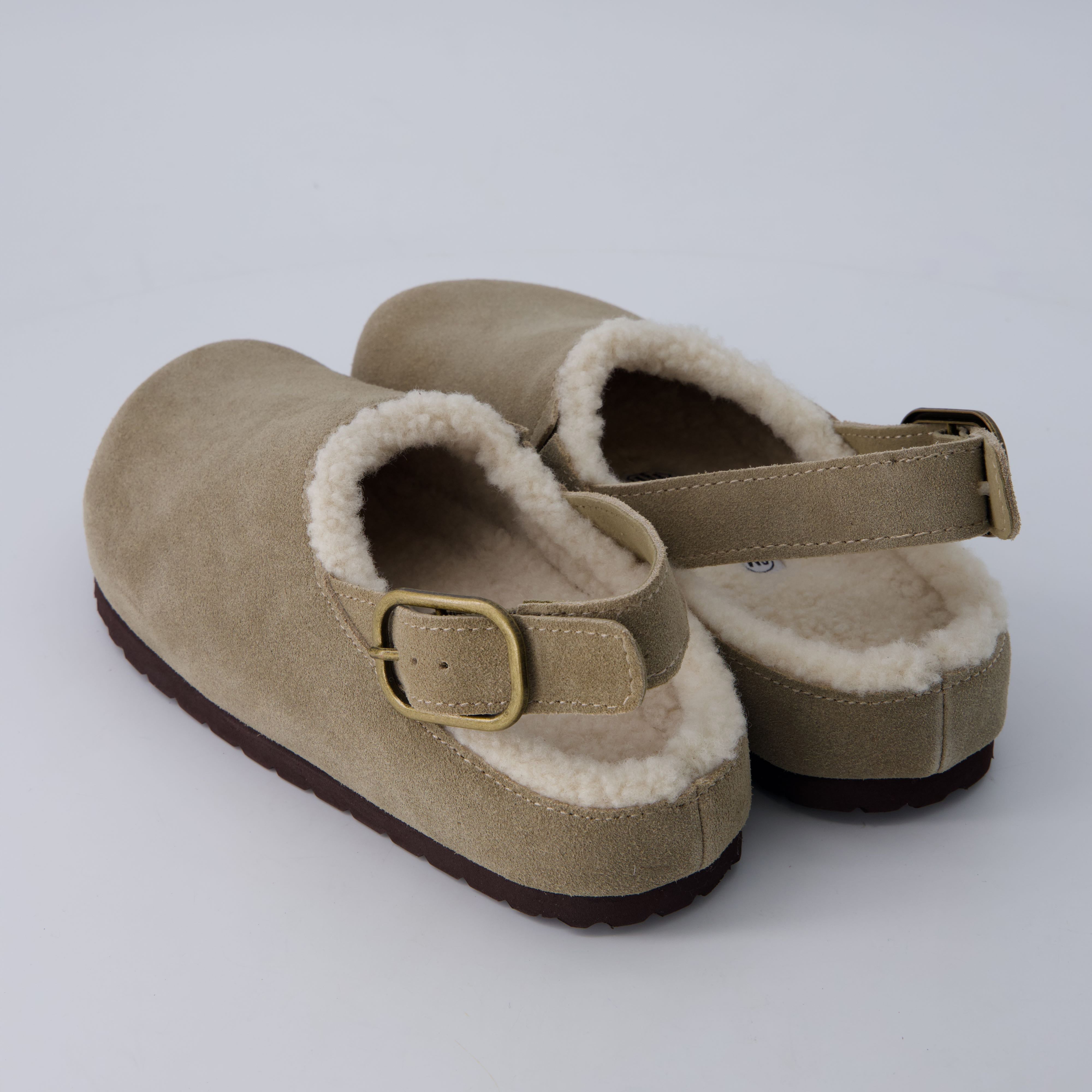 Luz Suede Clogs Biscuit