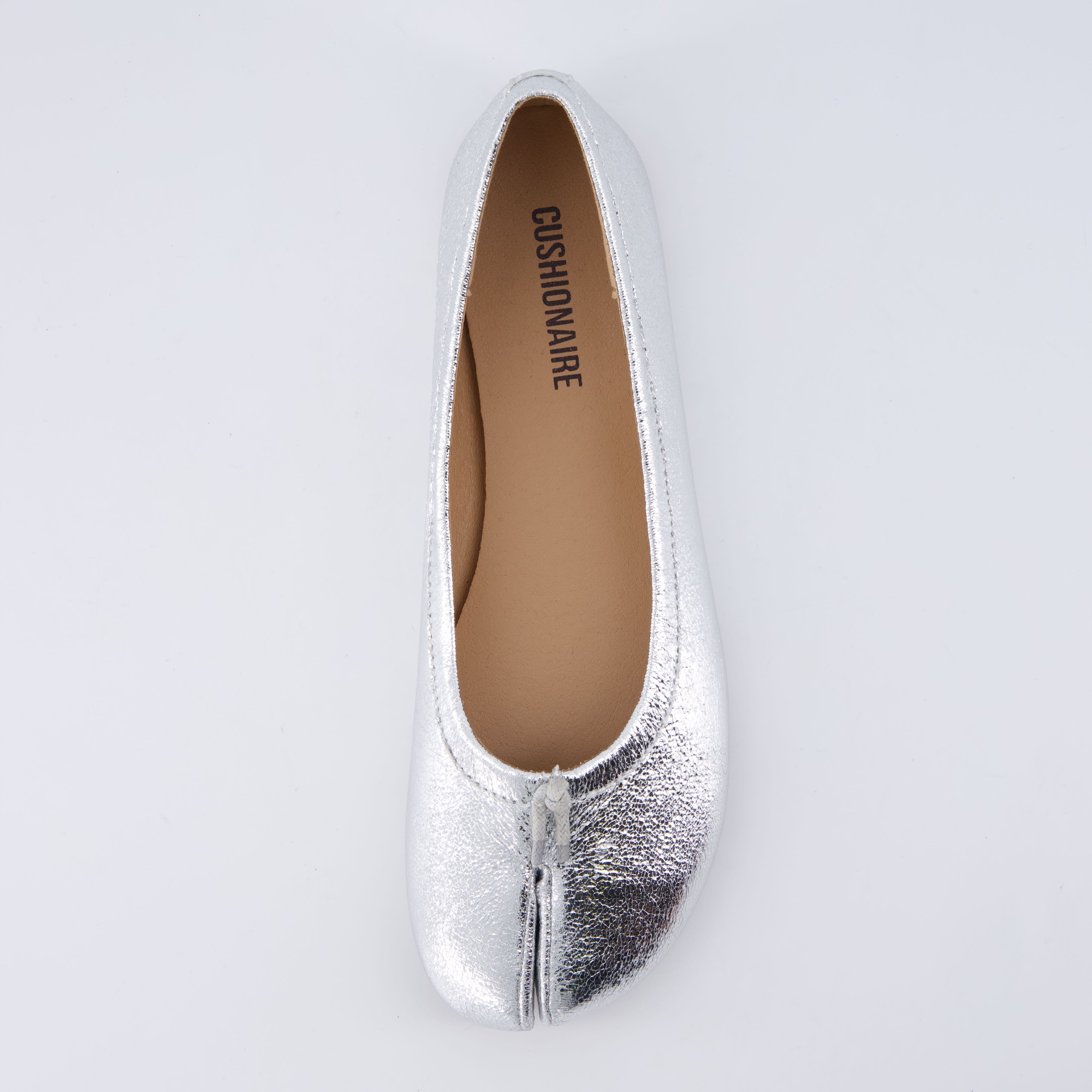 Maki Split-toe Flats Silver Medium