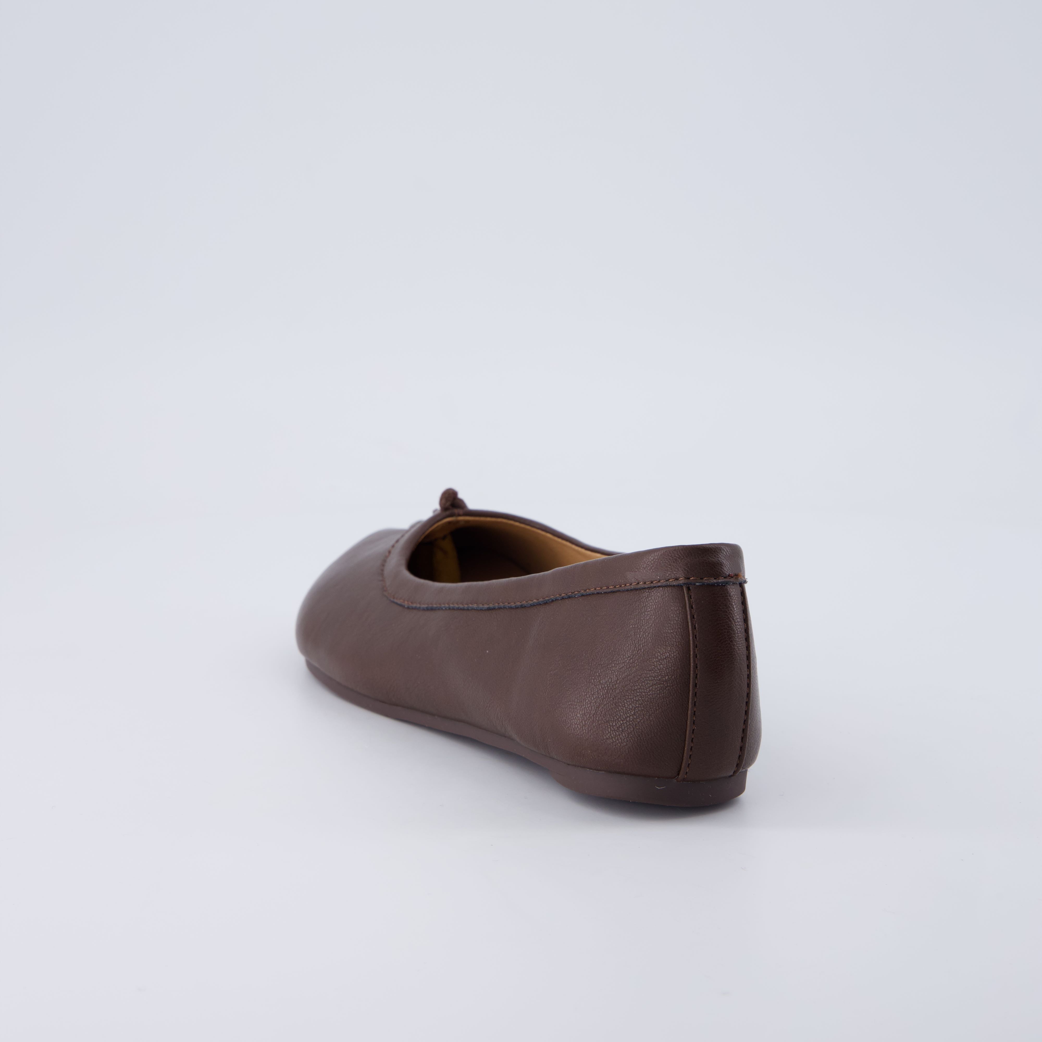 Maki Split-toe Flats Brown Medium