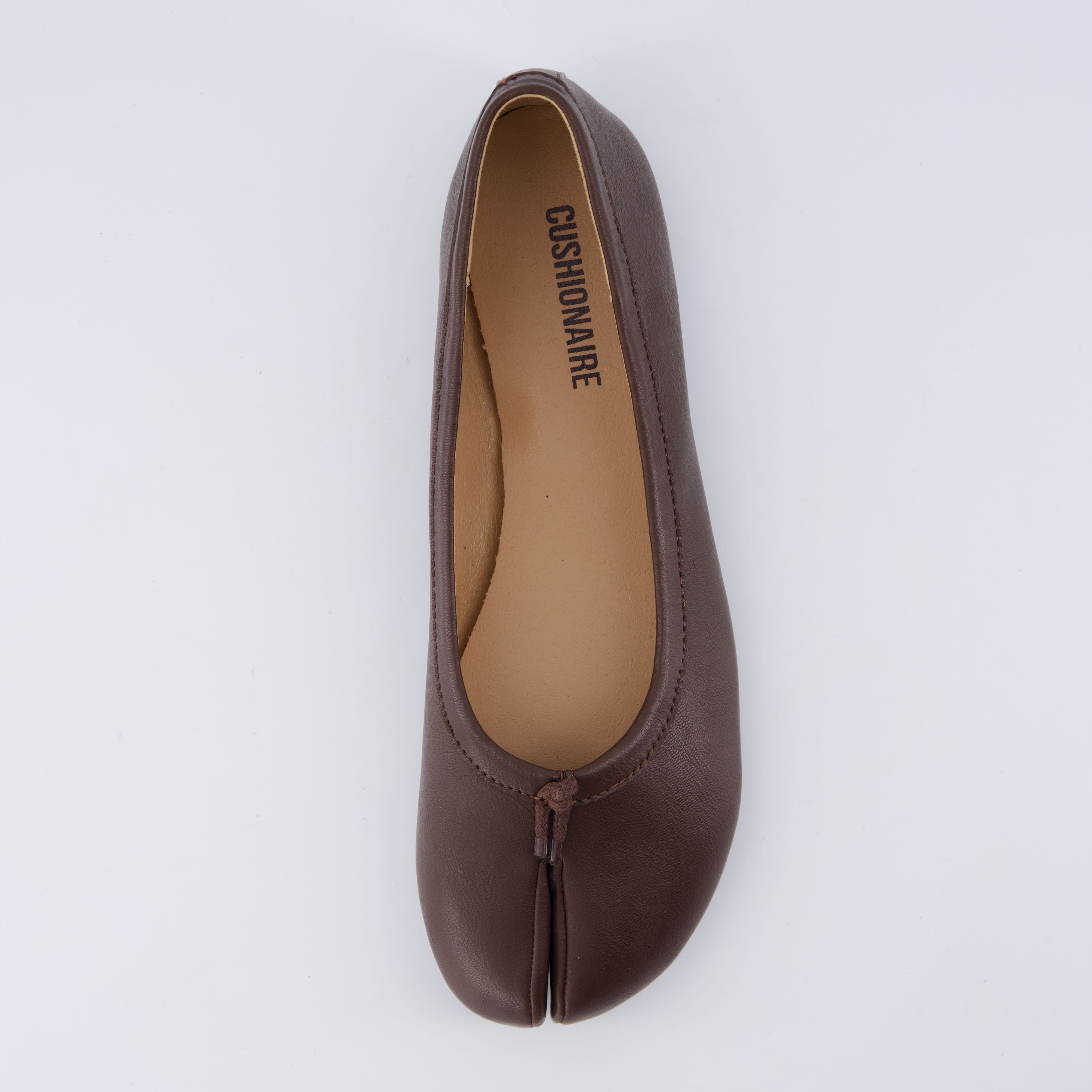 Maki Split-toe Flats Brown Medium