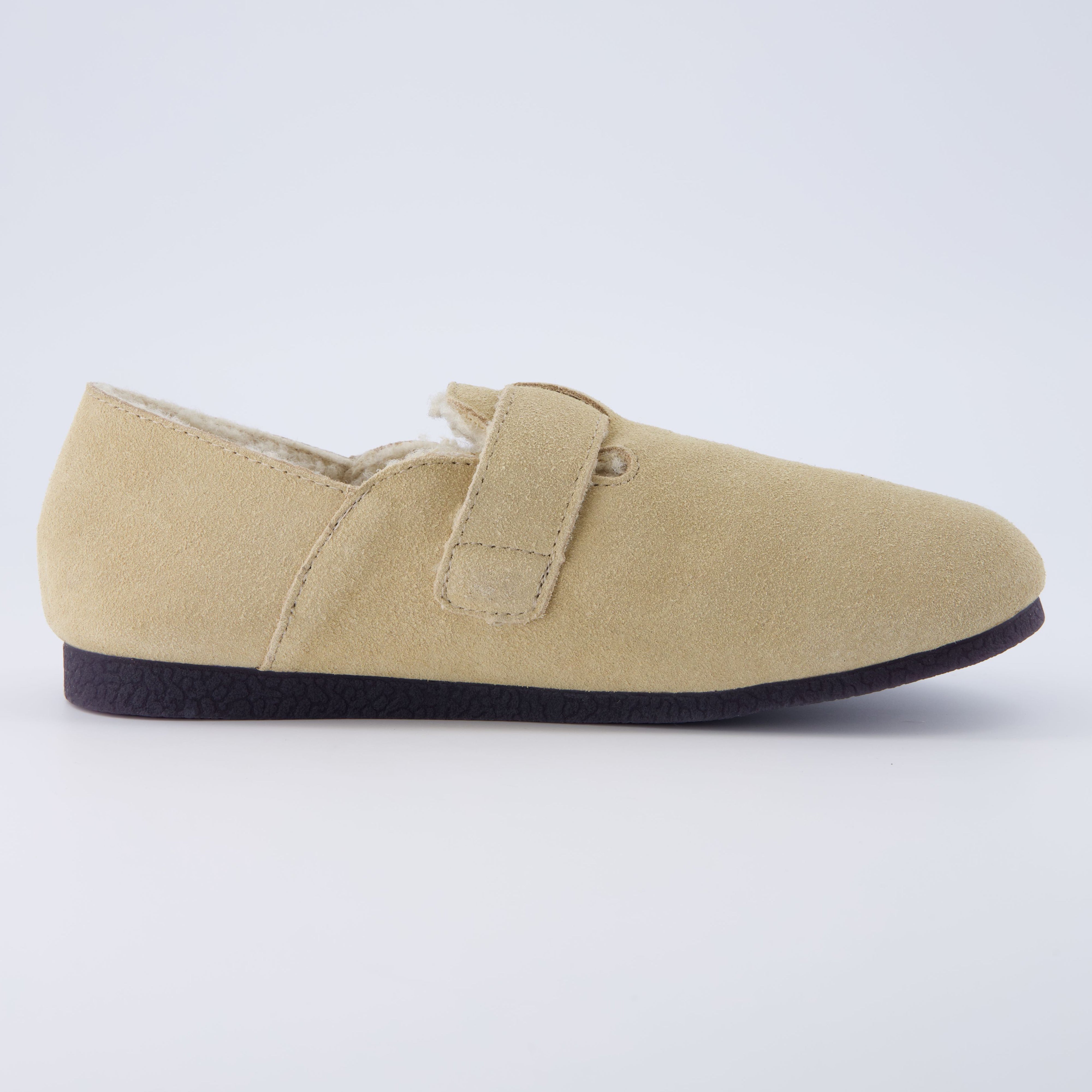 Nest Cozy Suede Clog Sand