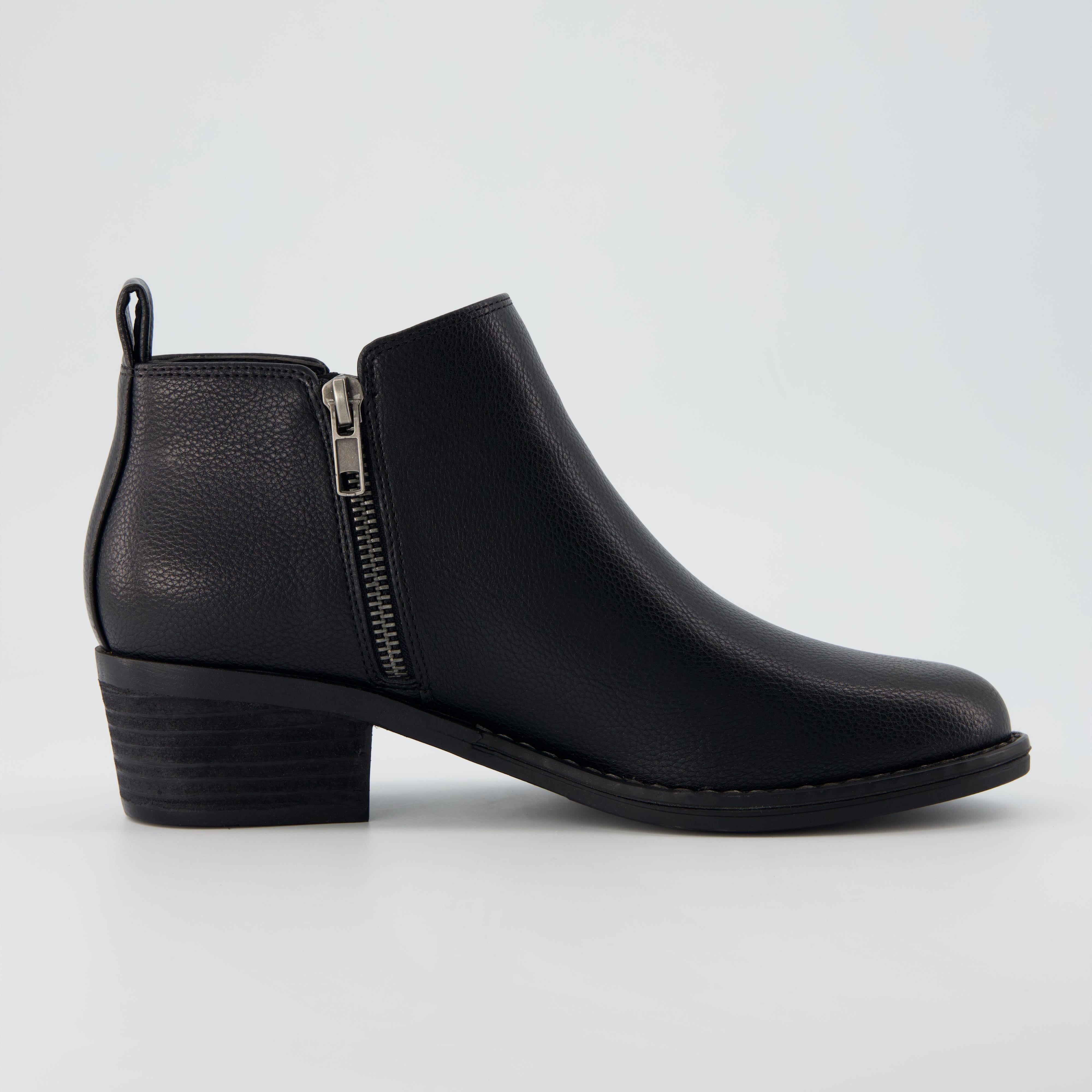 Taco Ankle Boot Black