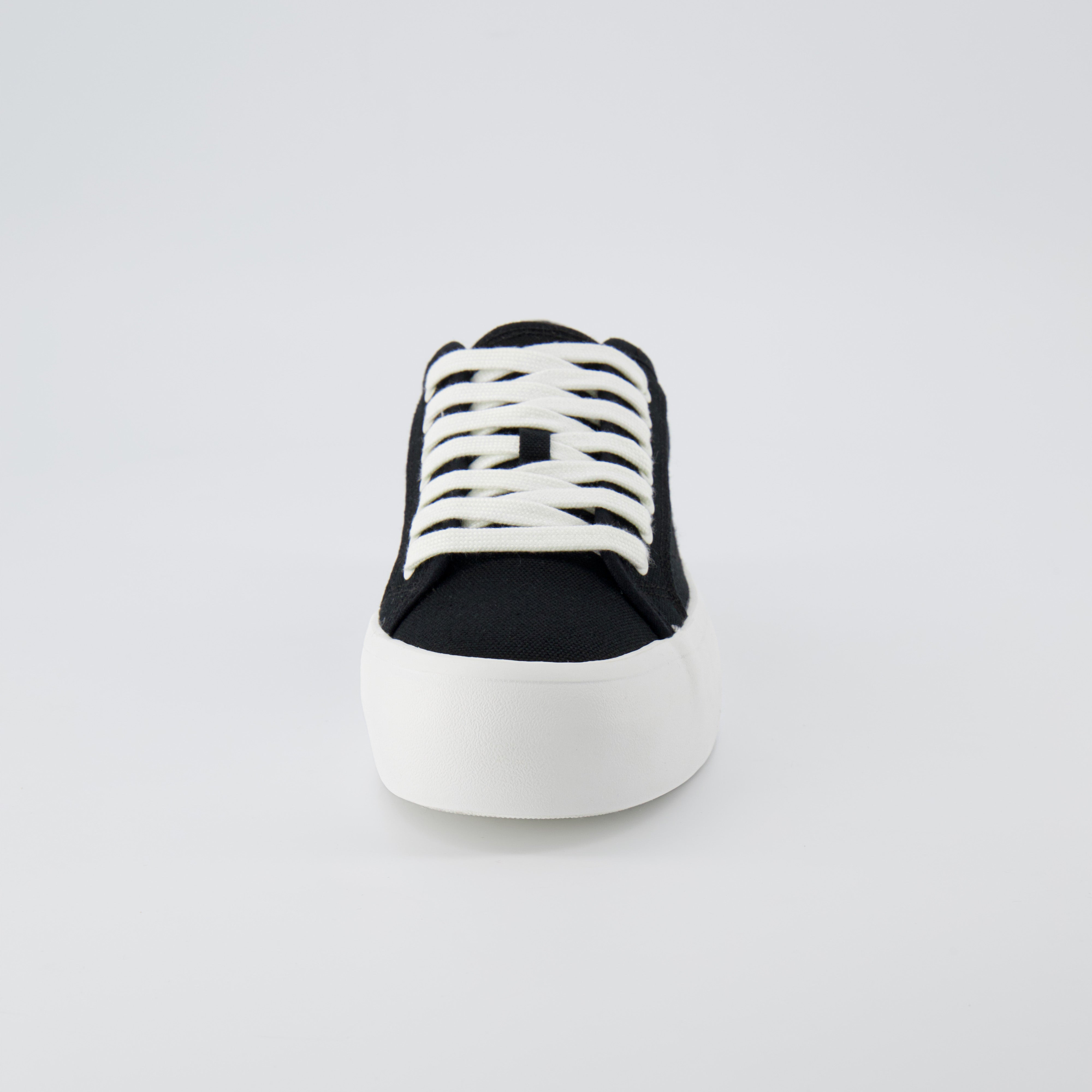 Tag Low Top Canvas Sneaker Black