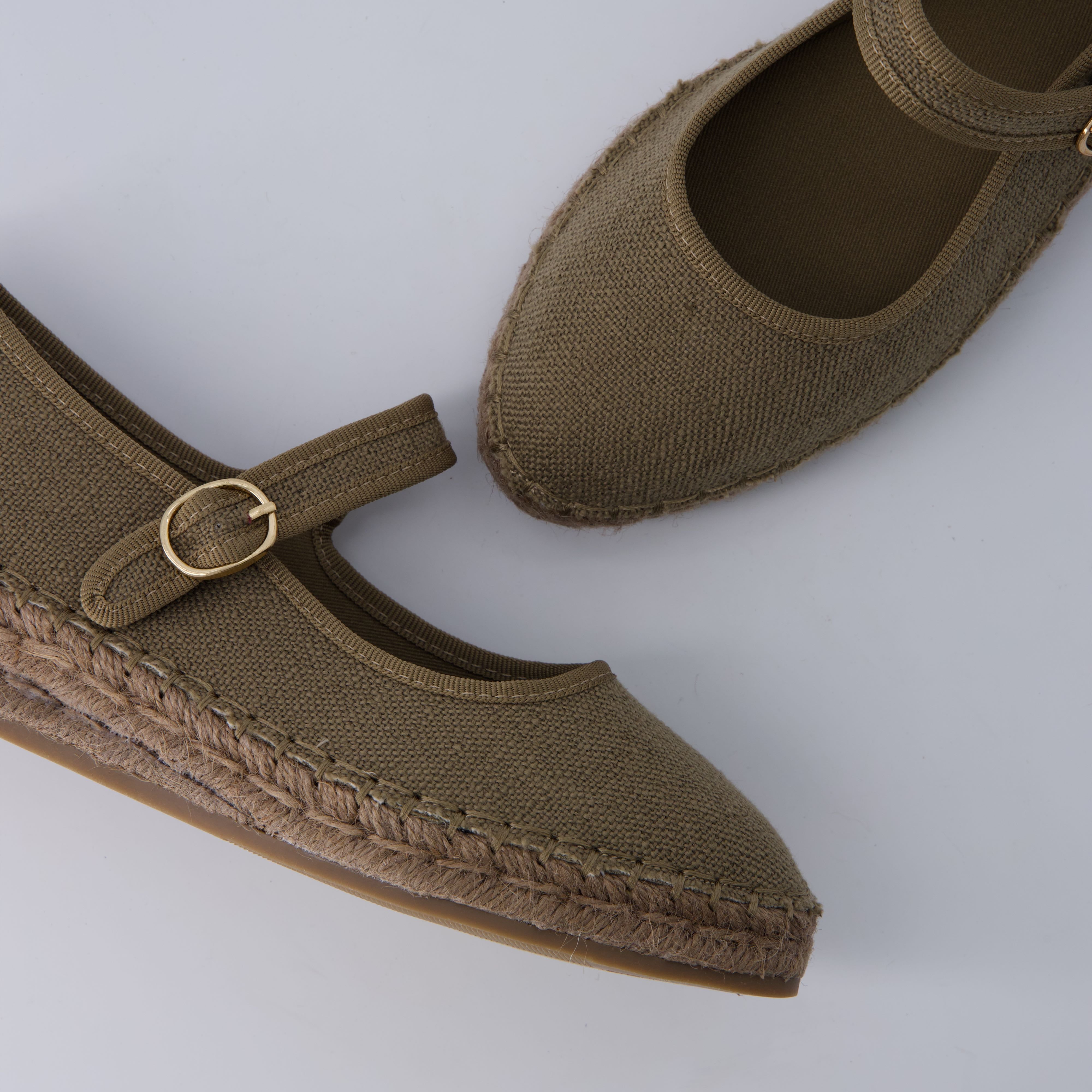 Tapas Canvas Flats Taupe