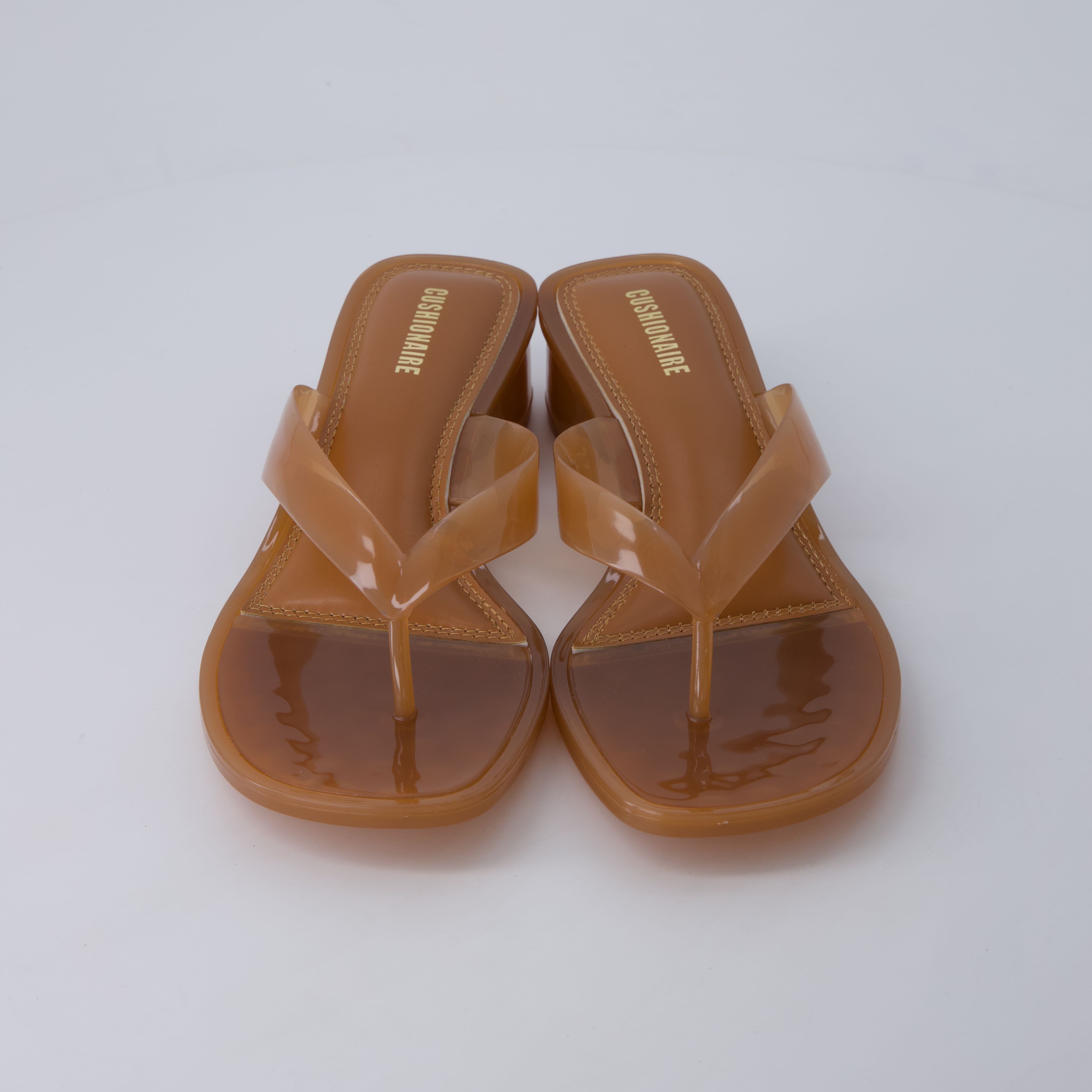 Toots Thong Strap Jelly Sandals WHISKEY Medium