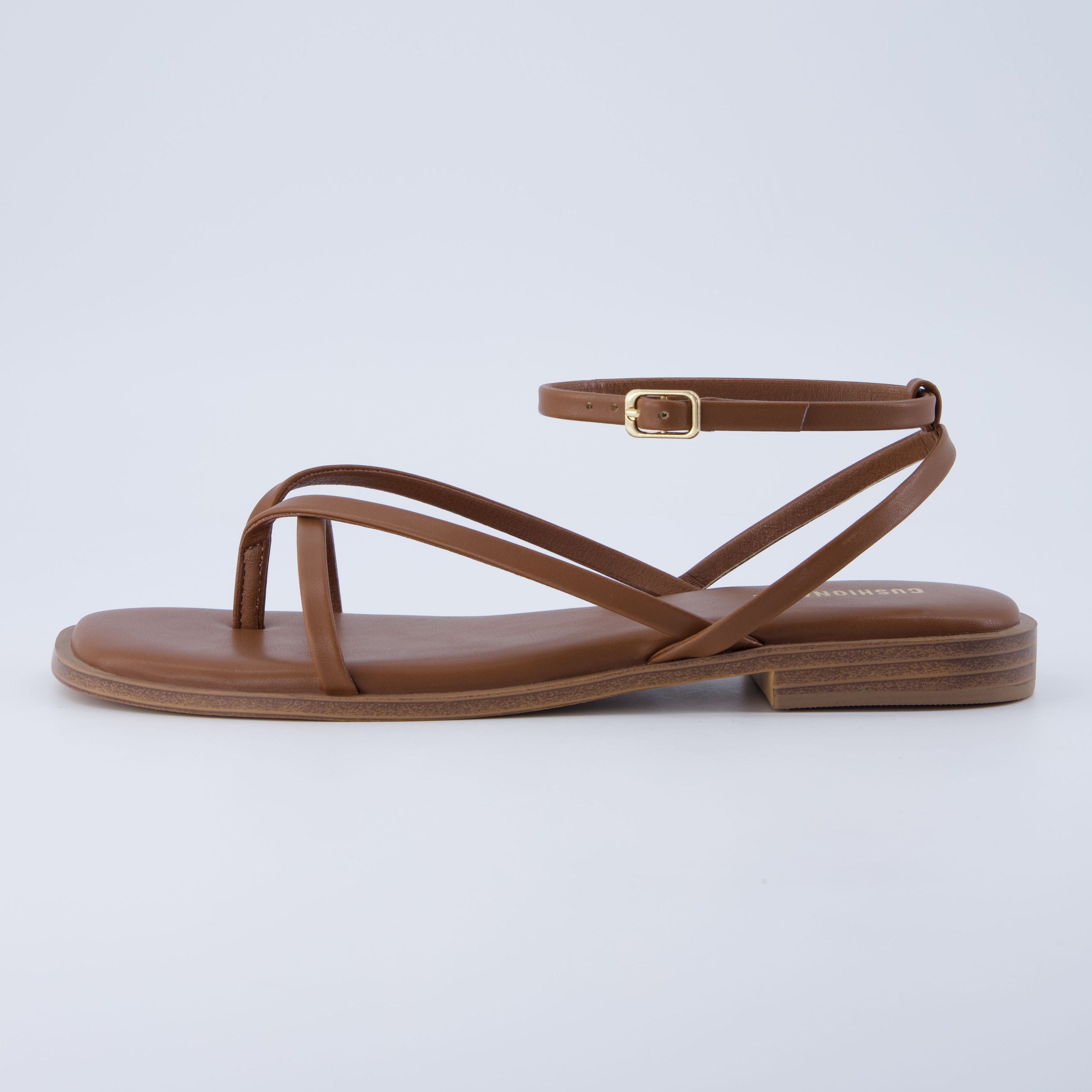 Vida Strappy Flat Sandal Cognac