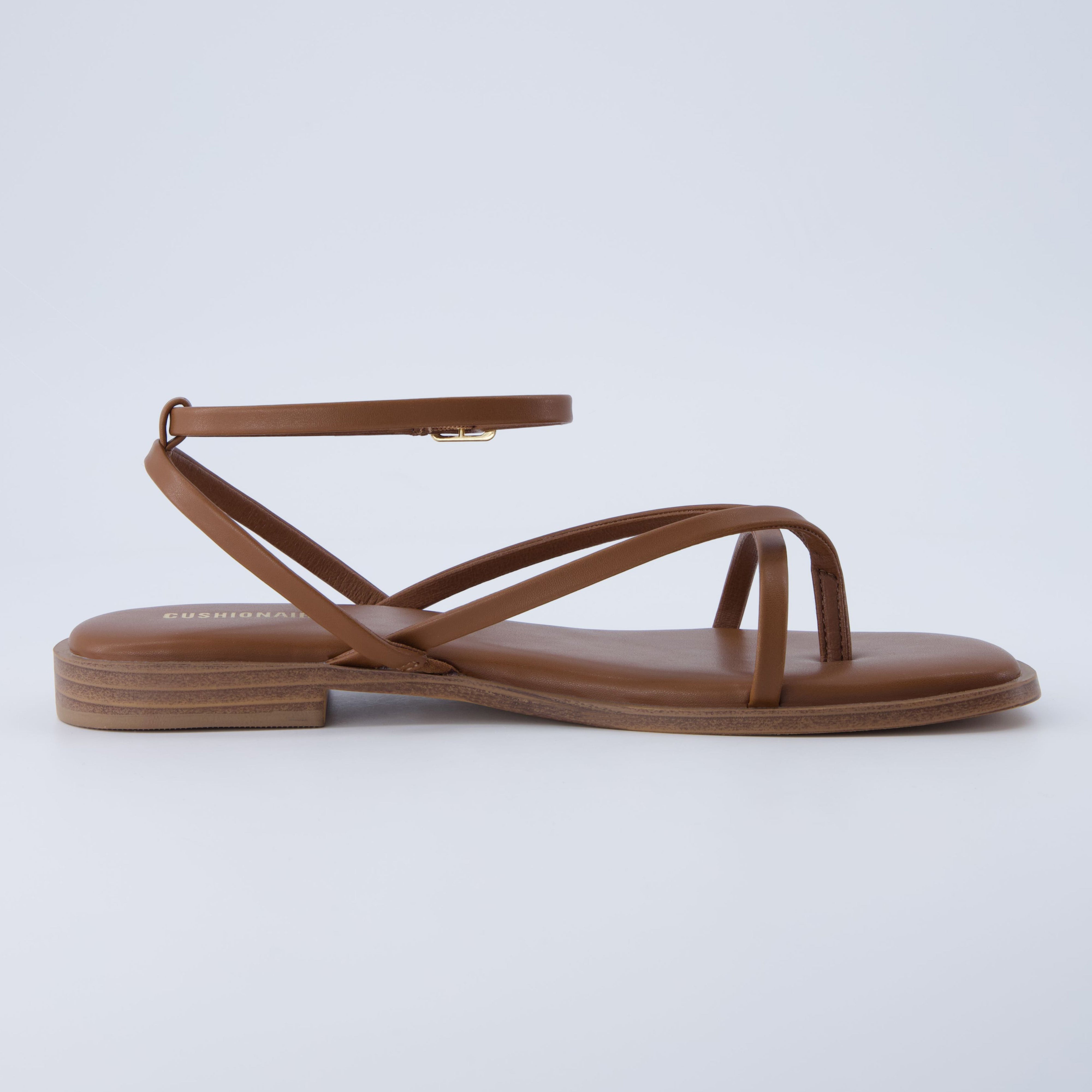 Vida Strappy Flat Sandal Cognac