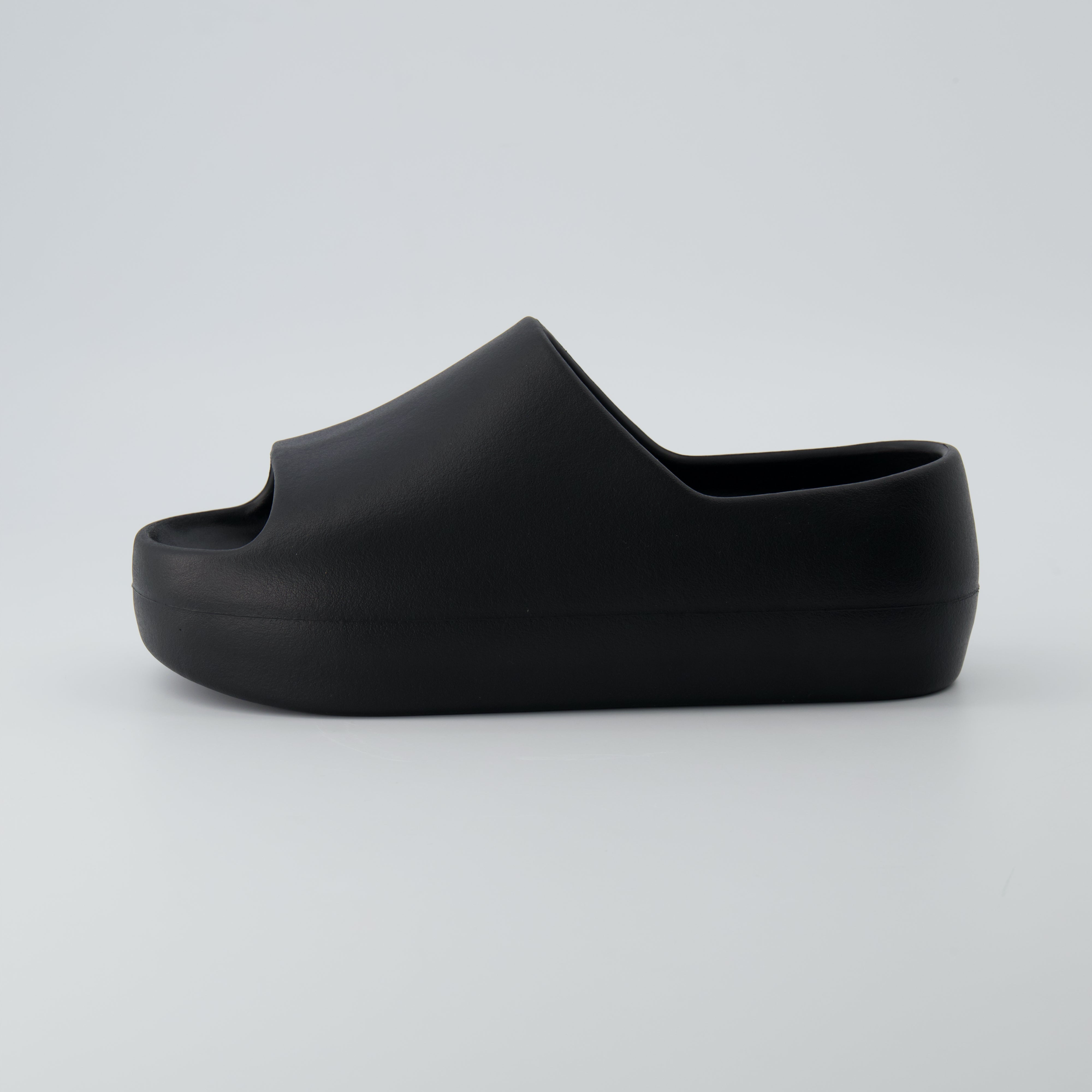 Harrison Slide Sandals Black