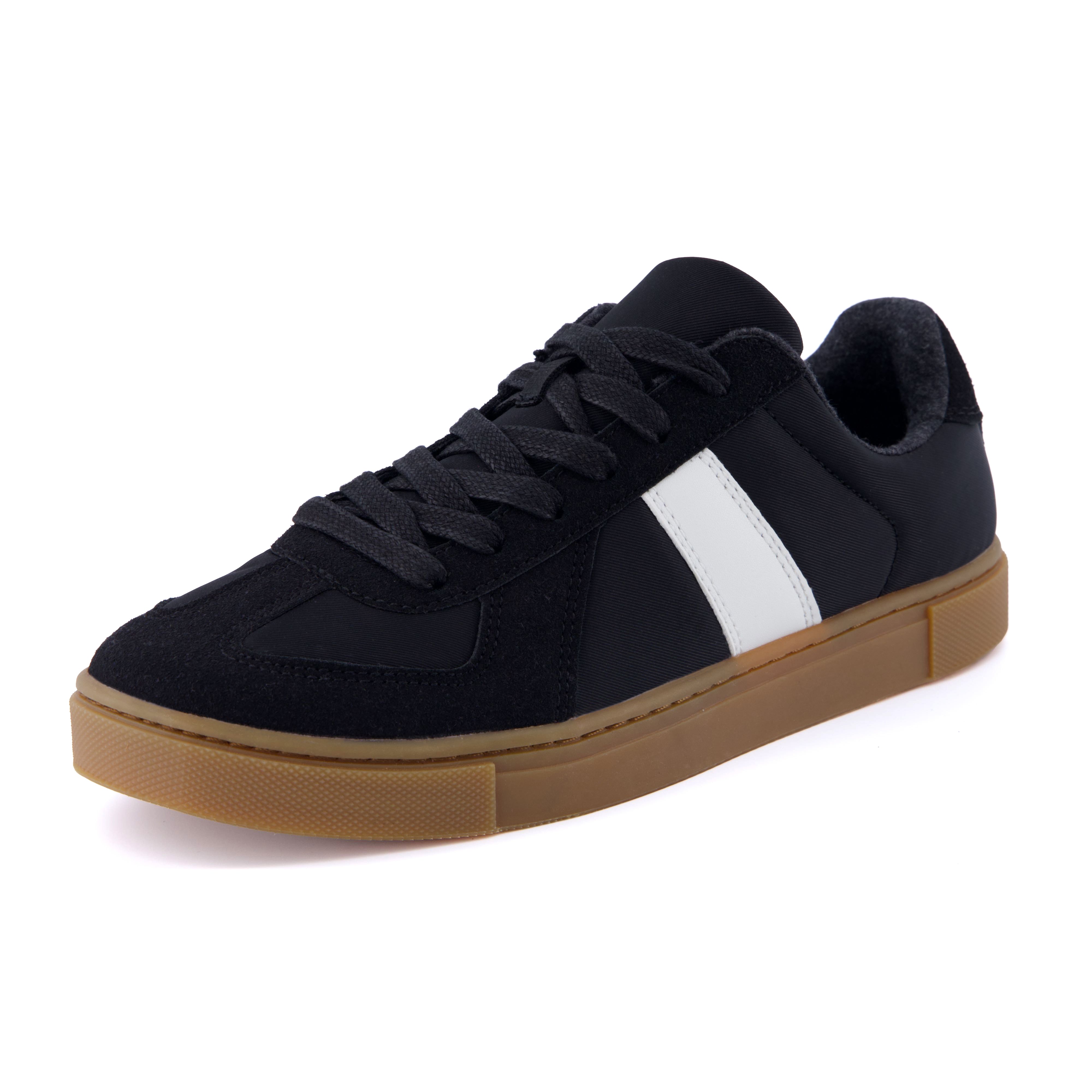 Bailey Lace Up Sneaker Black White