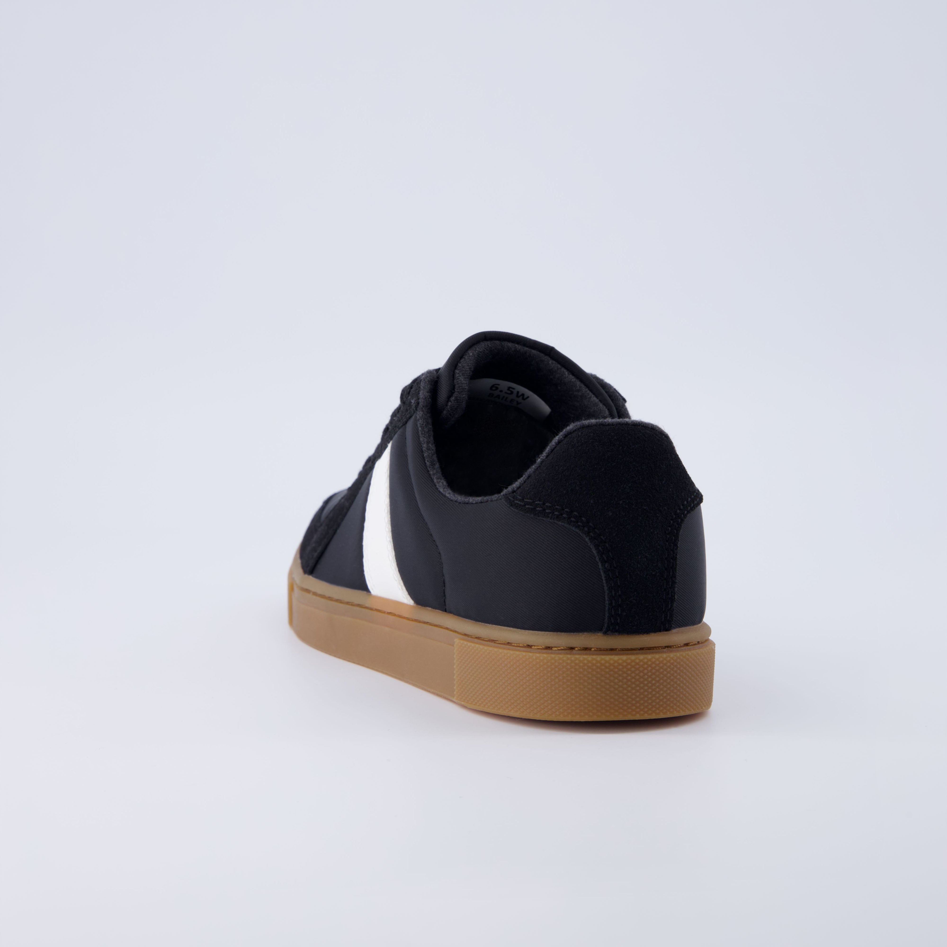 Bailey Lace Up Sneaker Black White