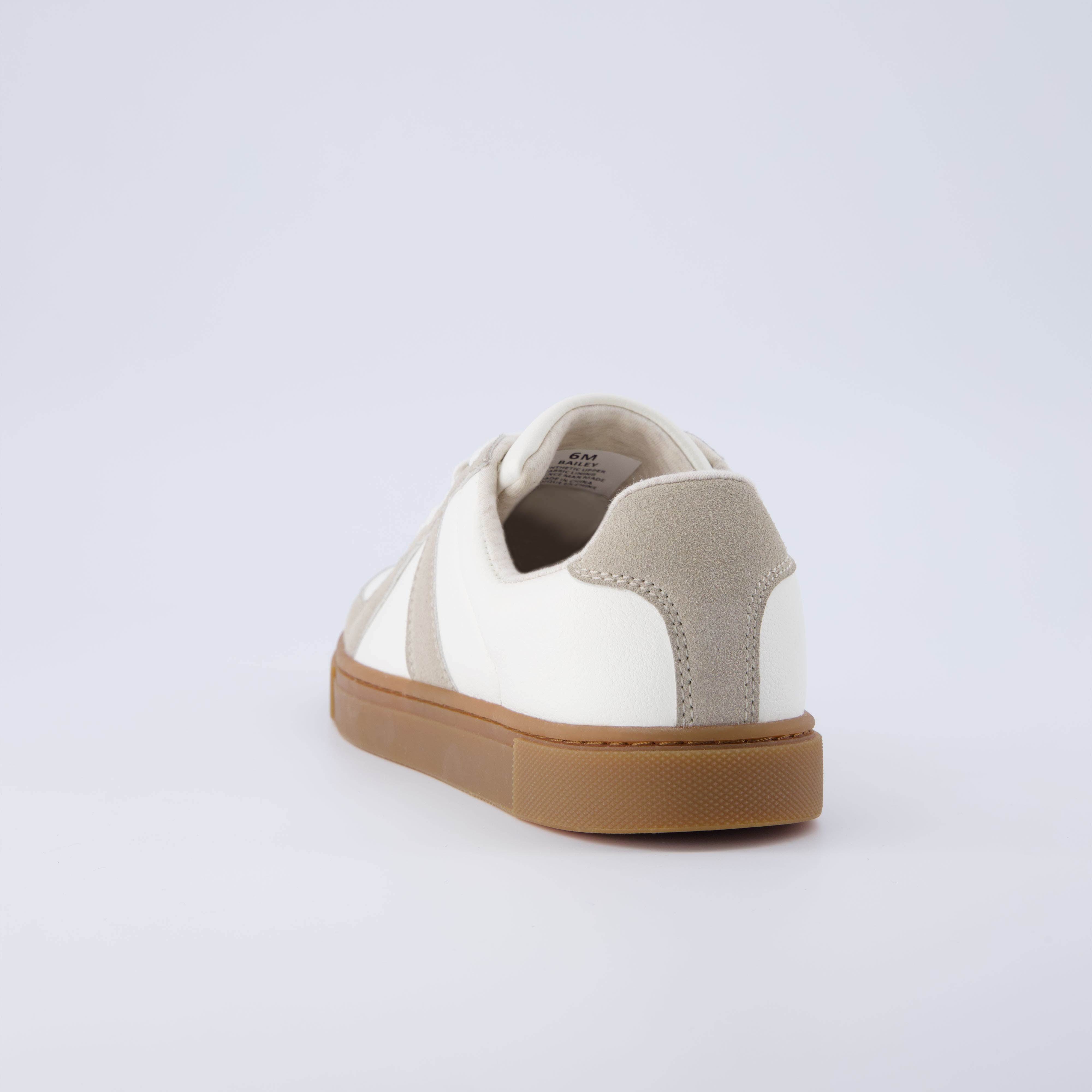 Bailey Lace Up Sneaker White Grey