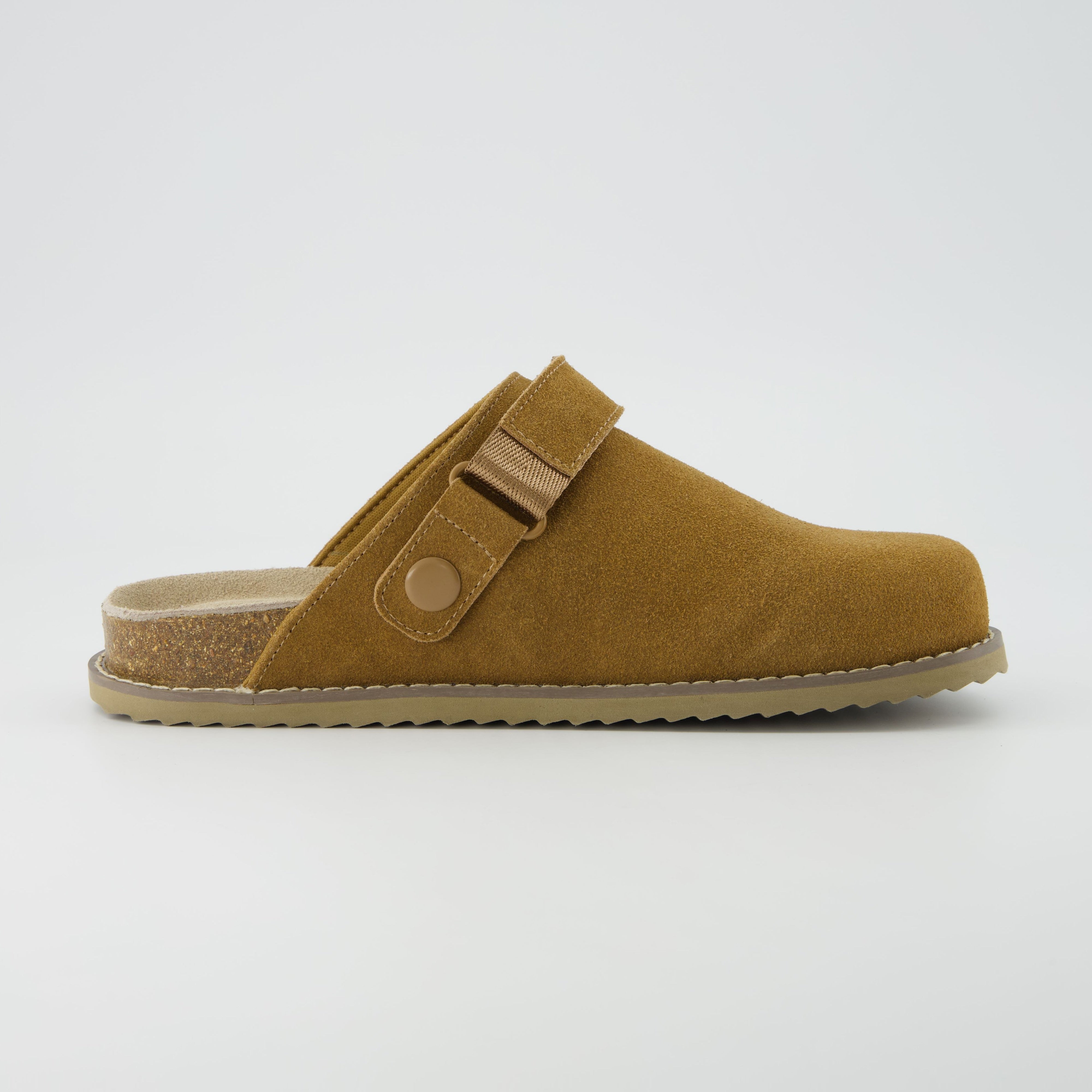 Boulder Suede Clog Chestnut