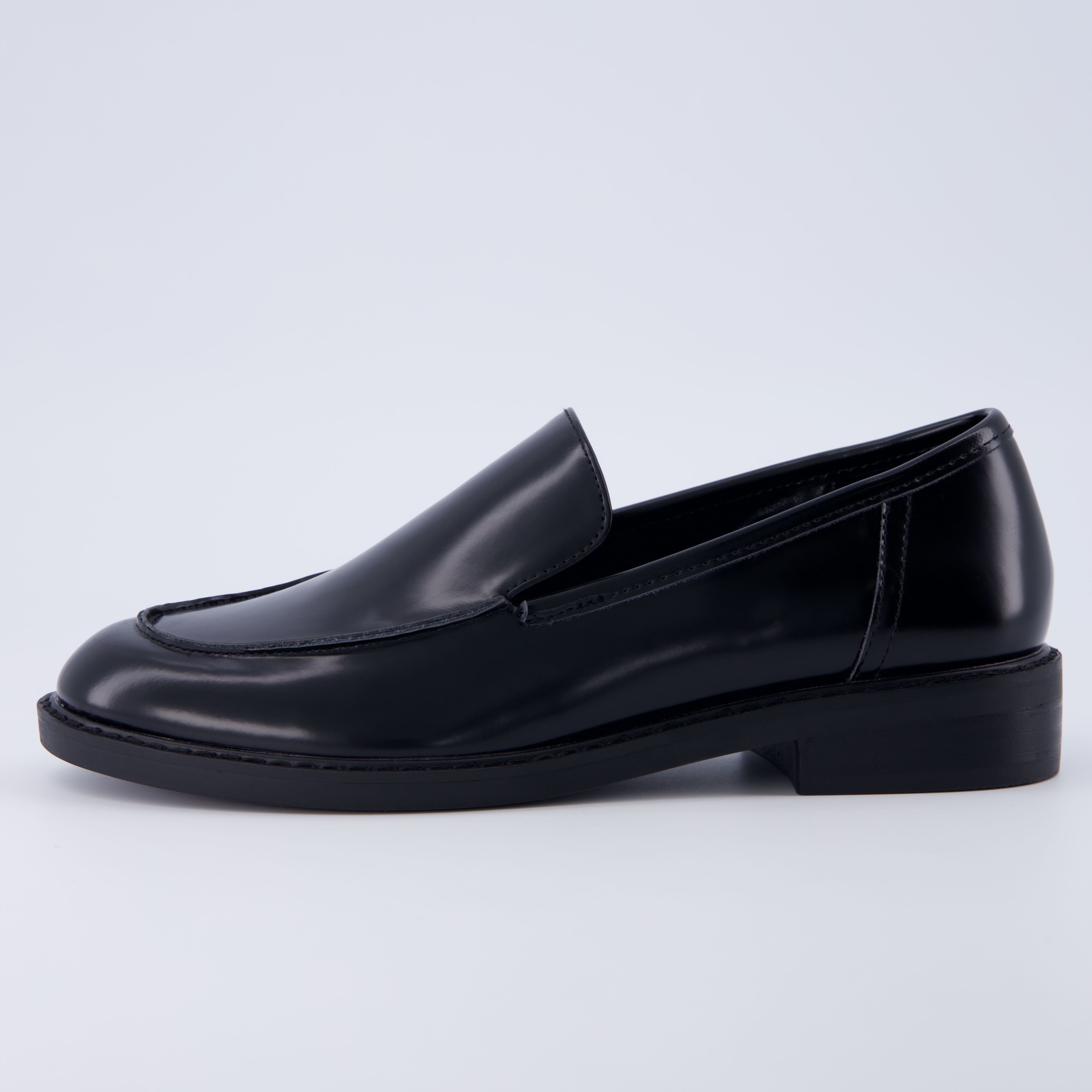 Cambridge Patent Loafer Black