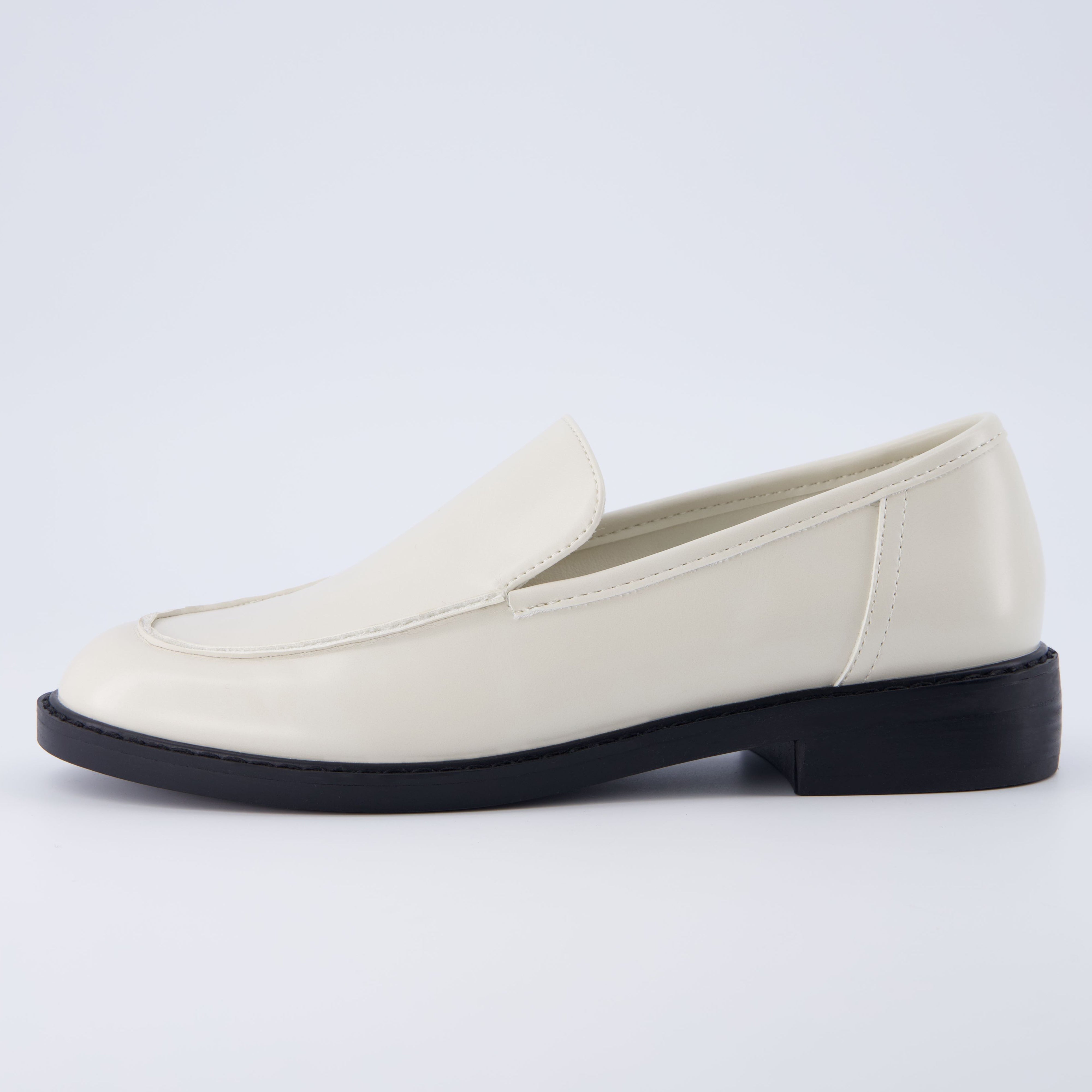 Cambridge Patent Loafer Bone