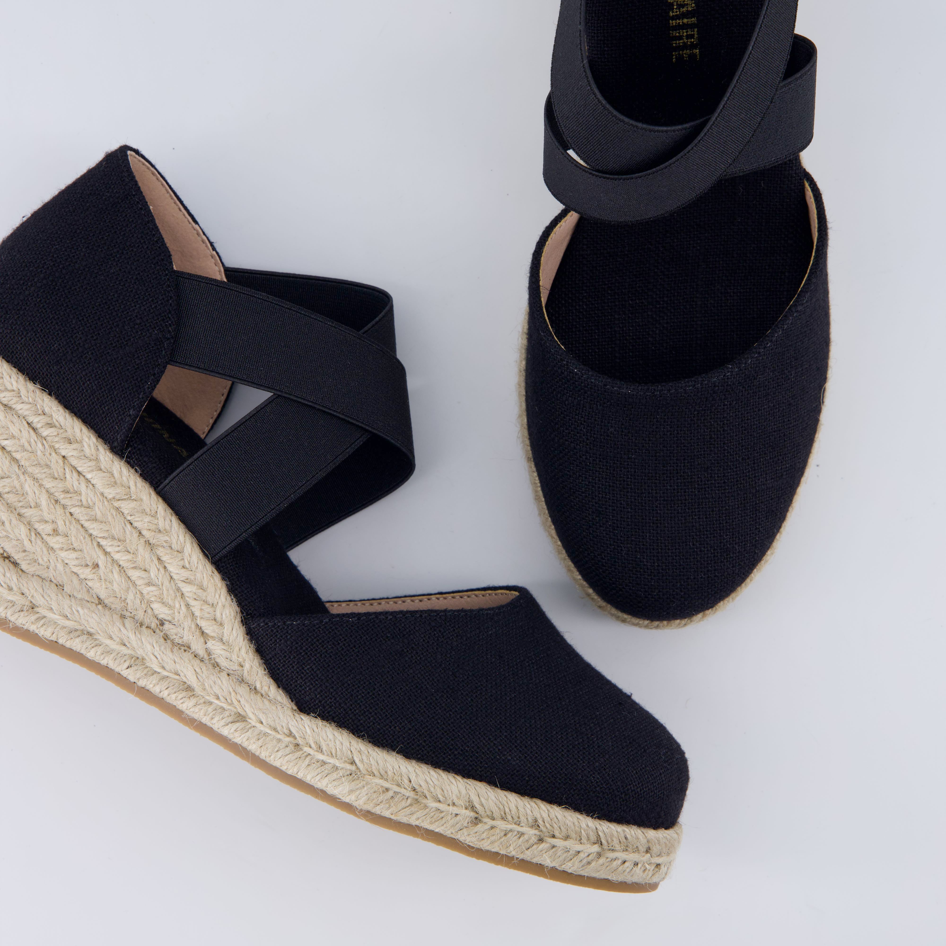 Chica Espadrille Wedge Sandals Black