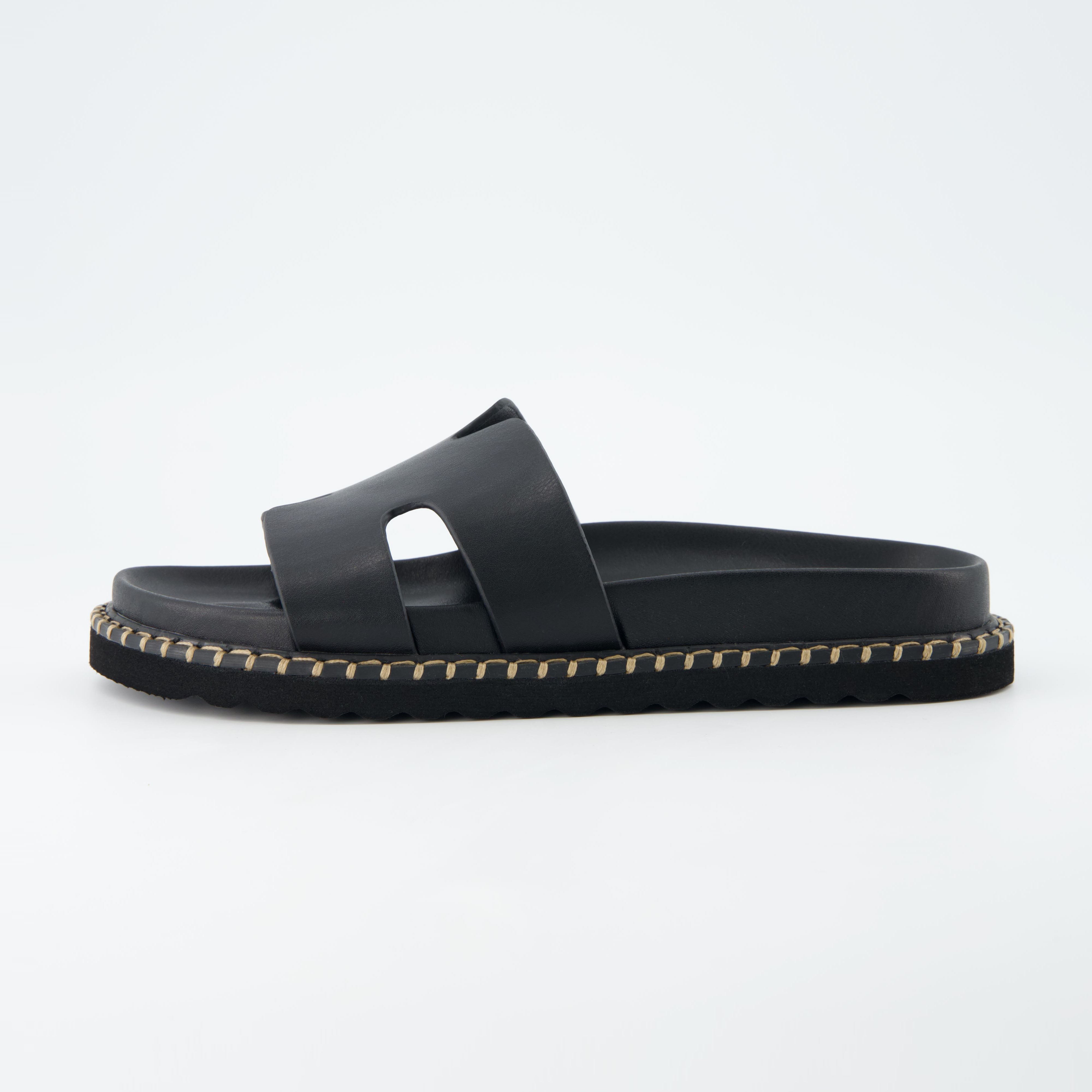 Crisp Women’s Slide Sandal Black