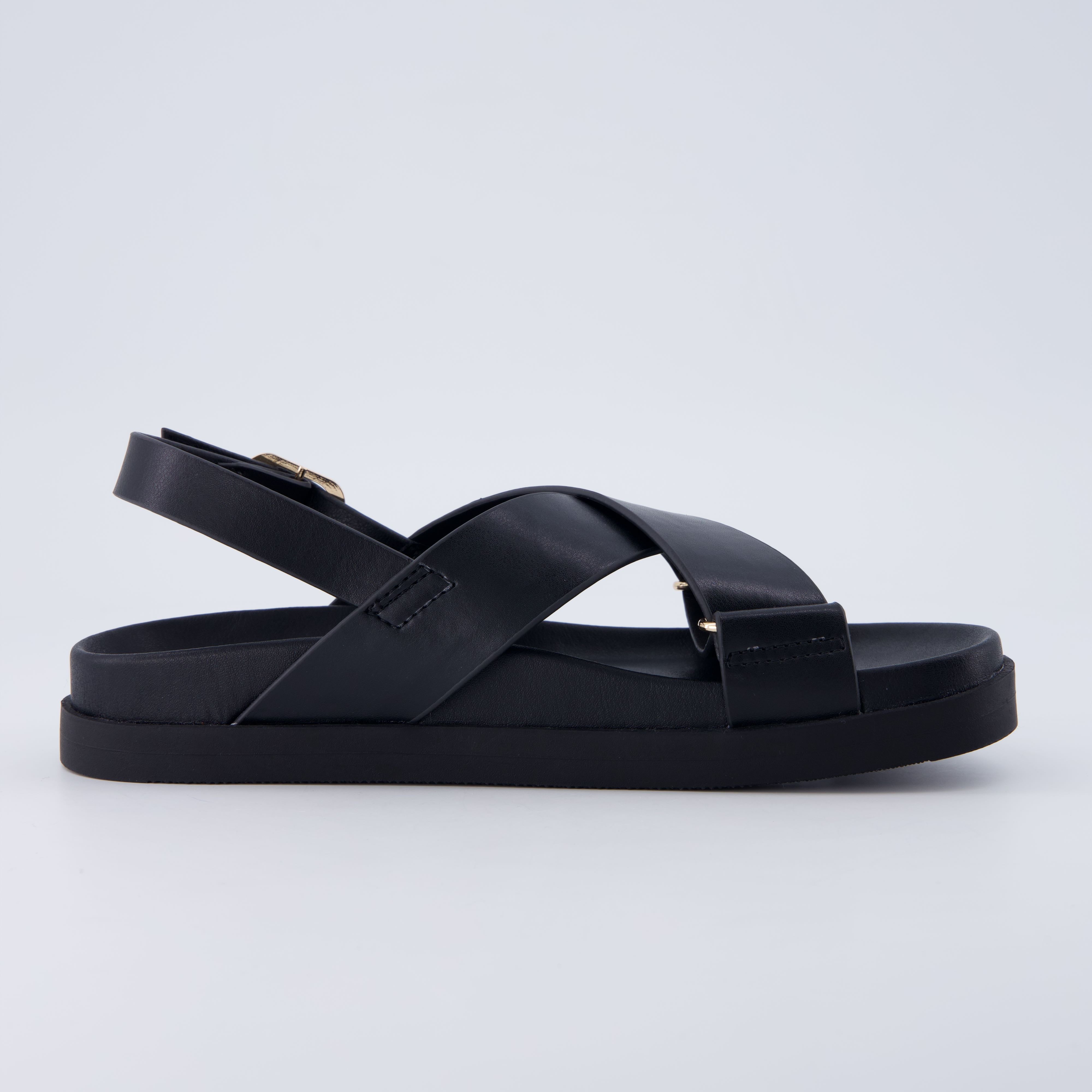 Eden Footbed Sandals Black Medium