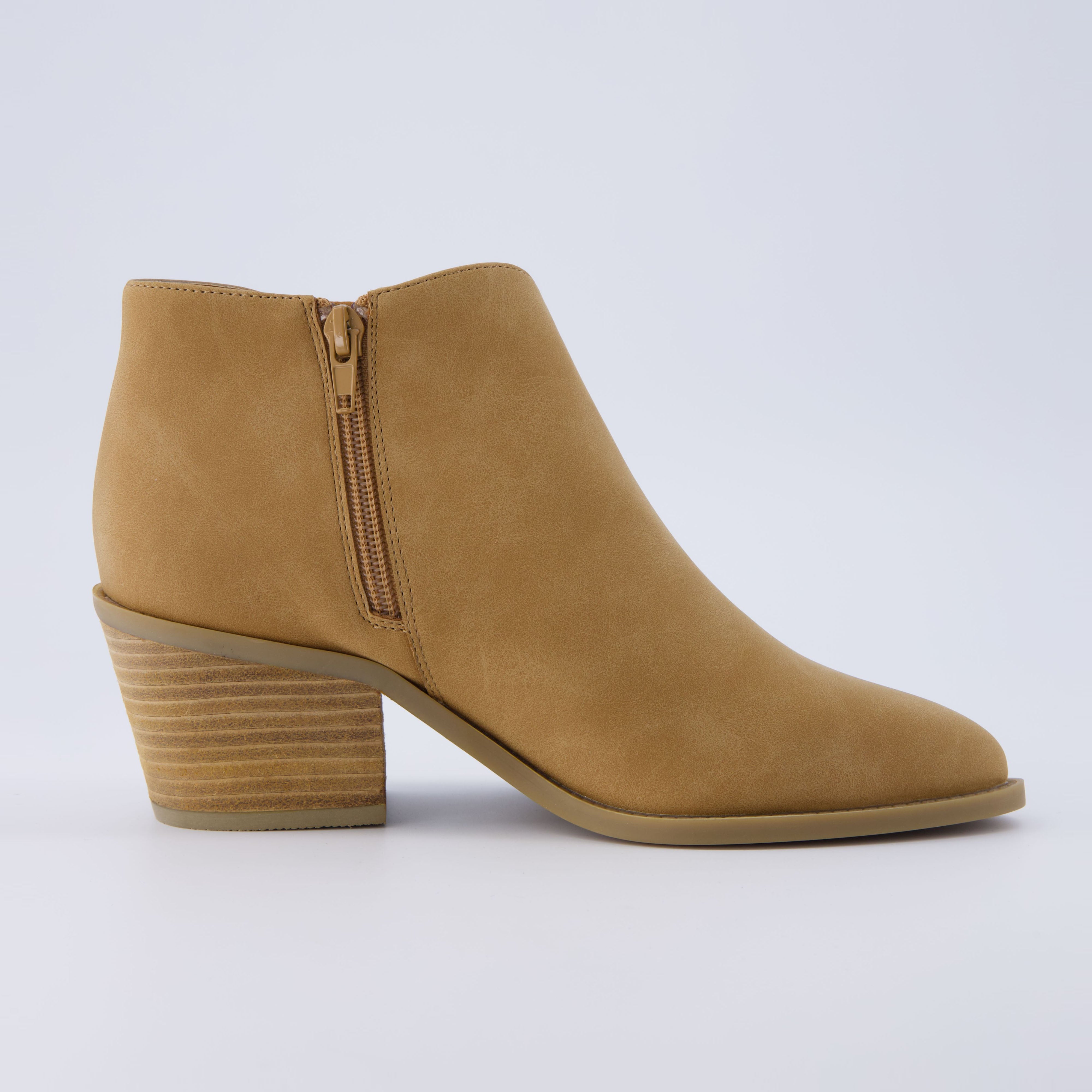 Edith Cut Out Ankle Bootie Tan