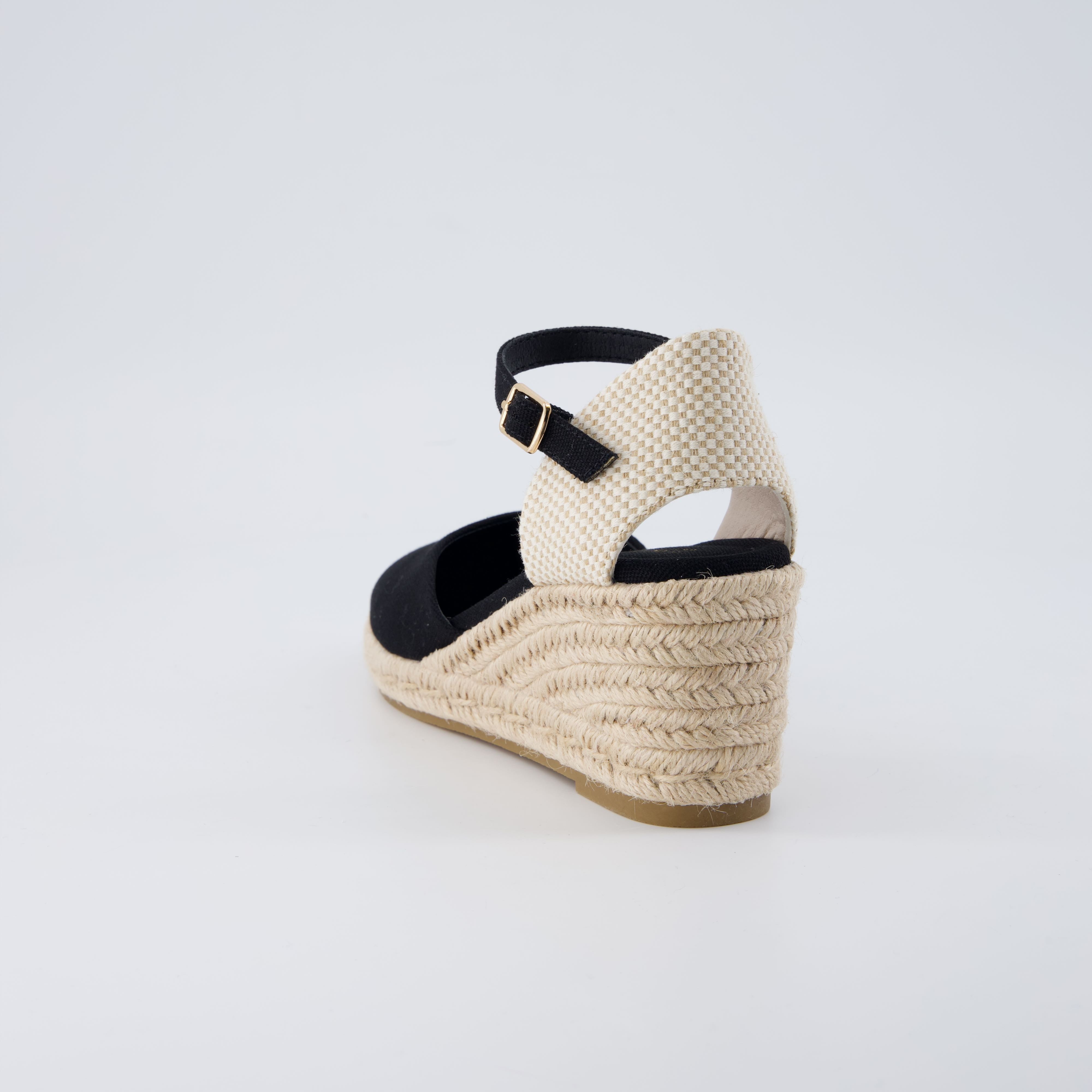 Elche Wedge Sandals Black