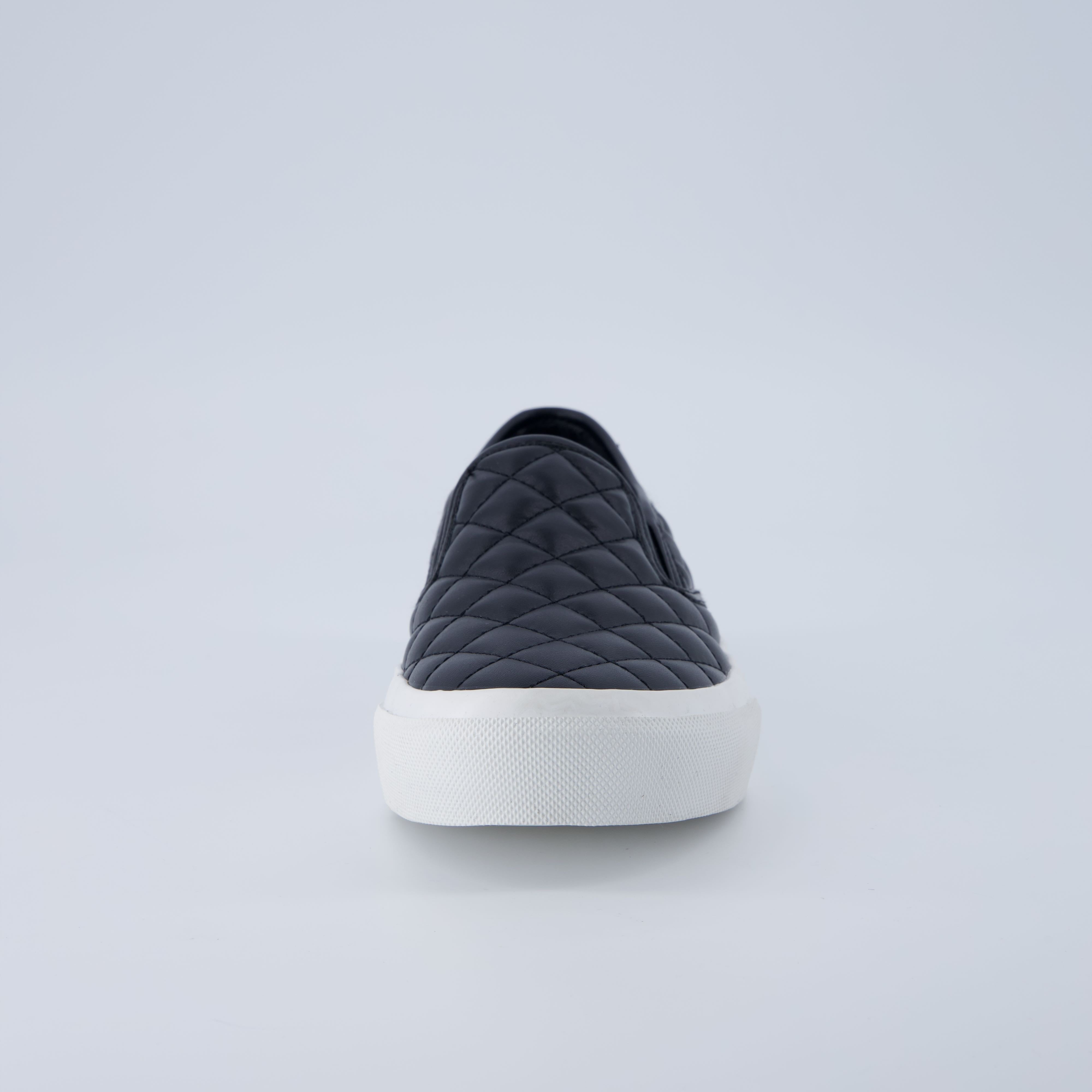 Faze Slip-On Sneaker Black