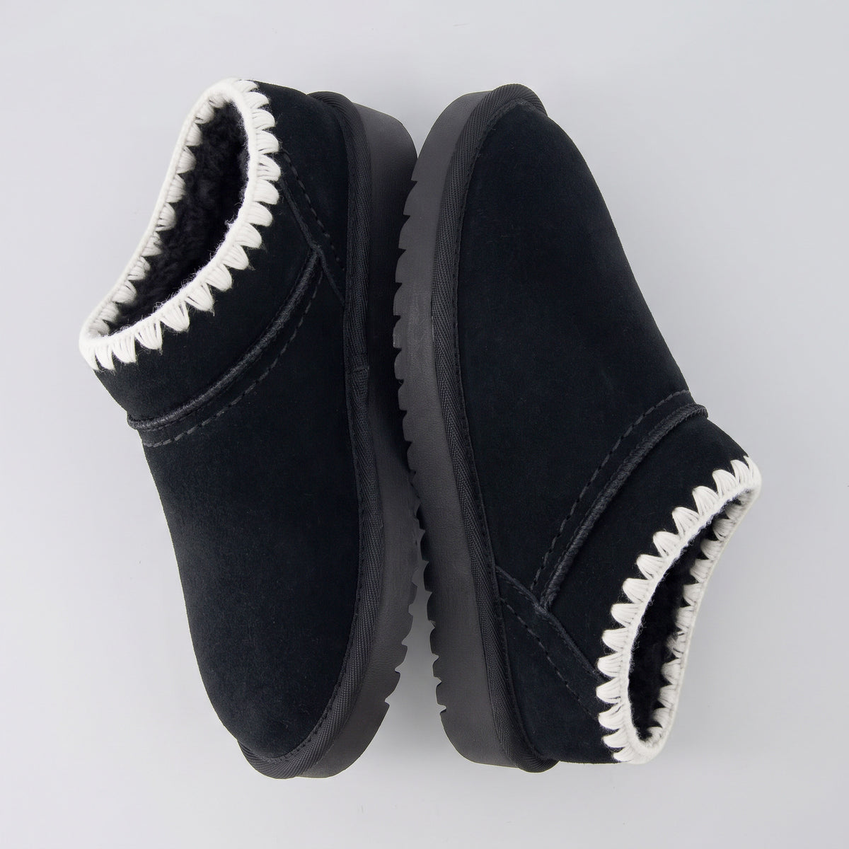 Hilo 3 Leather Kids Slippers Black Embroidered Medium