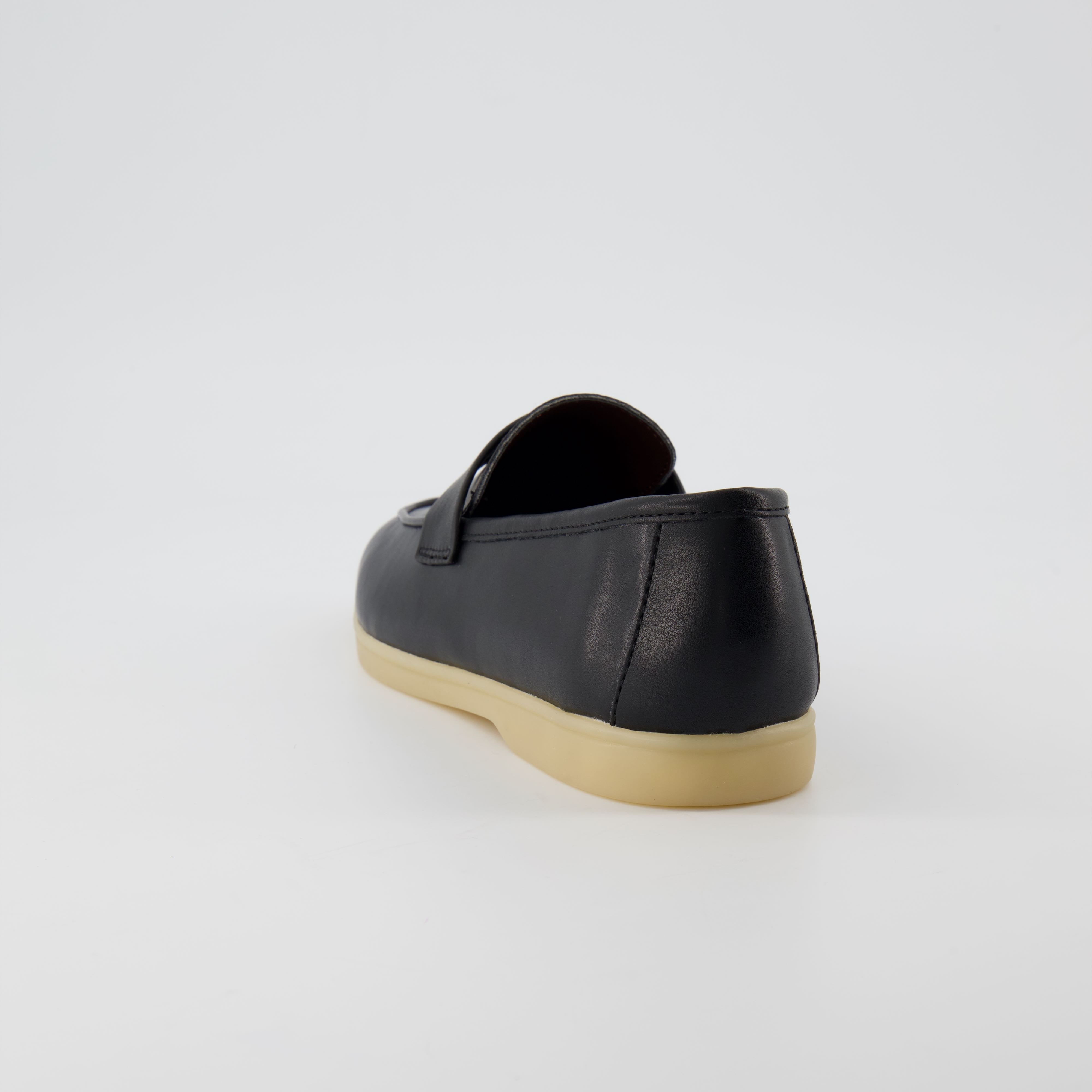 Jetset Slip On Loafer Black Cream