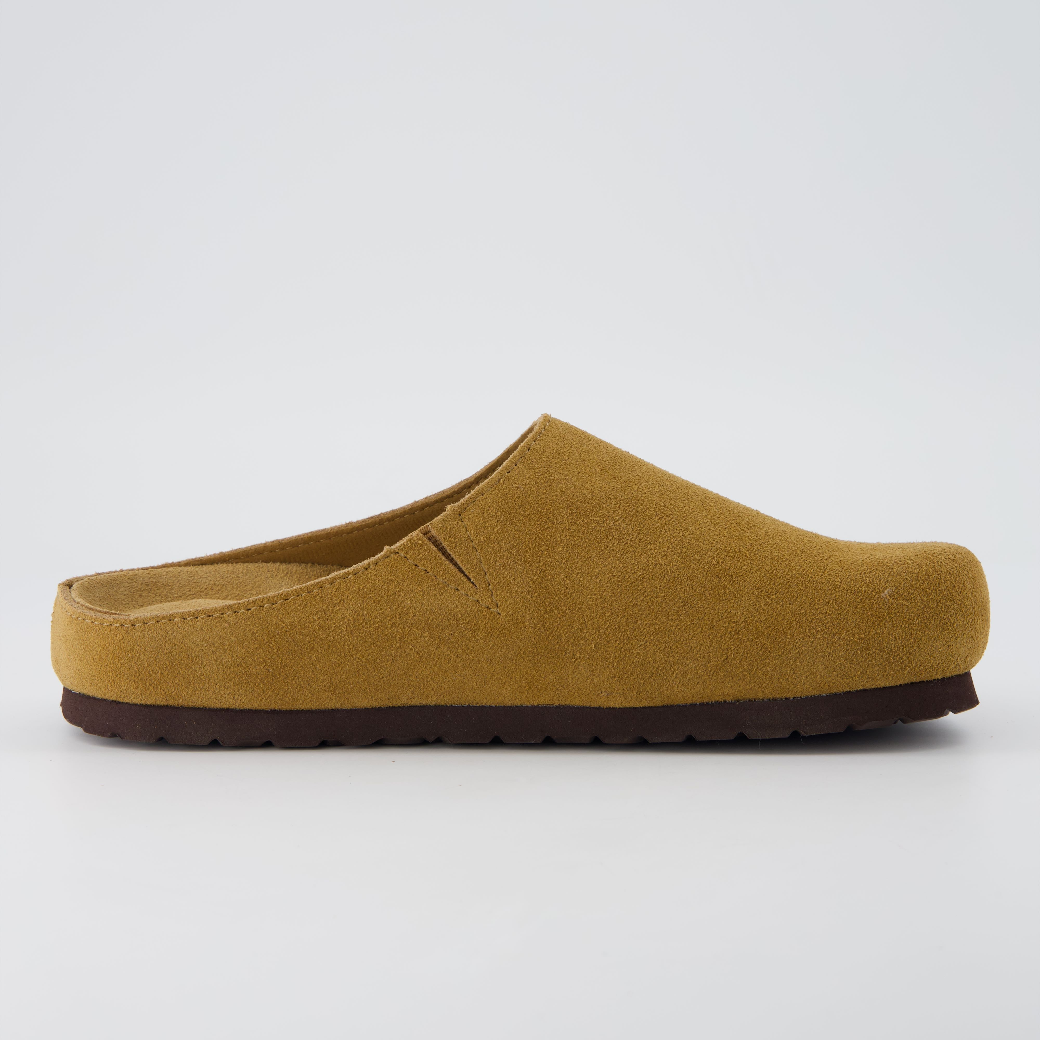 Lute Suede Clogs Chestnut
