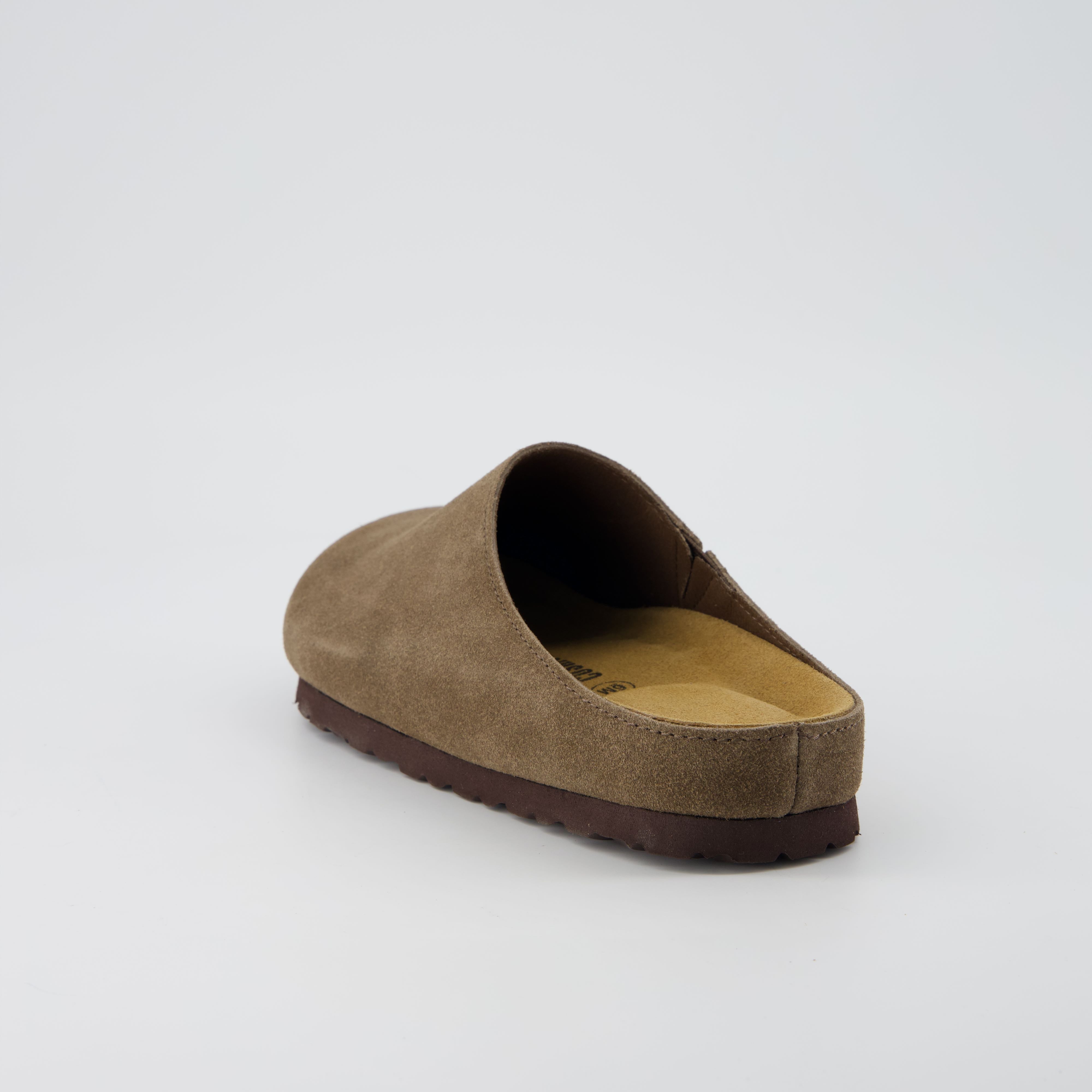 Lute Suede Clogs Taupe