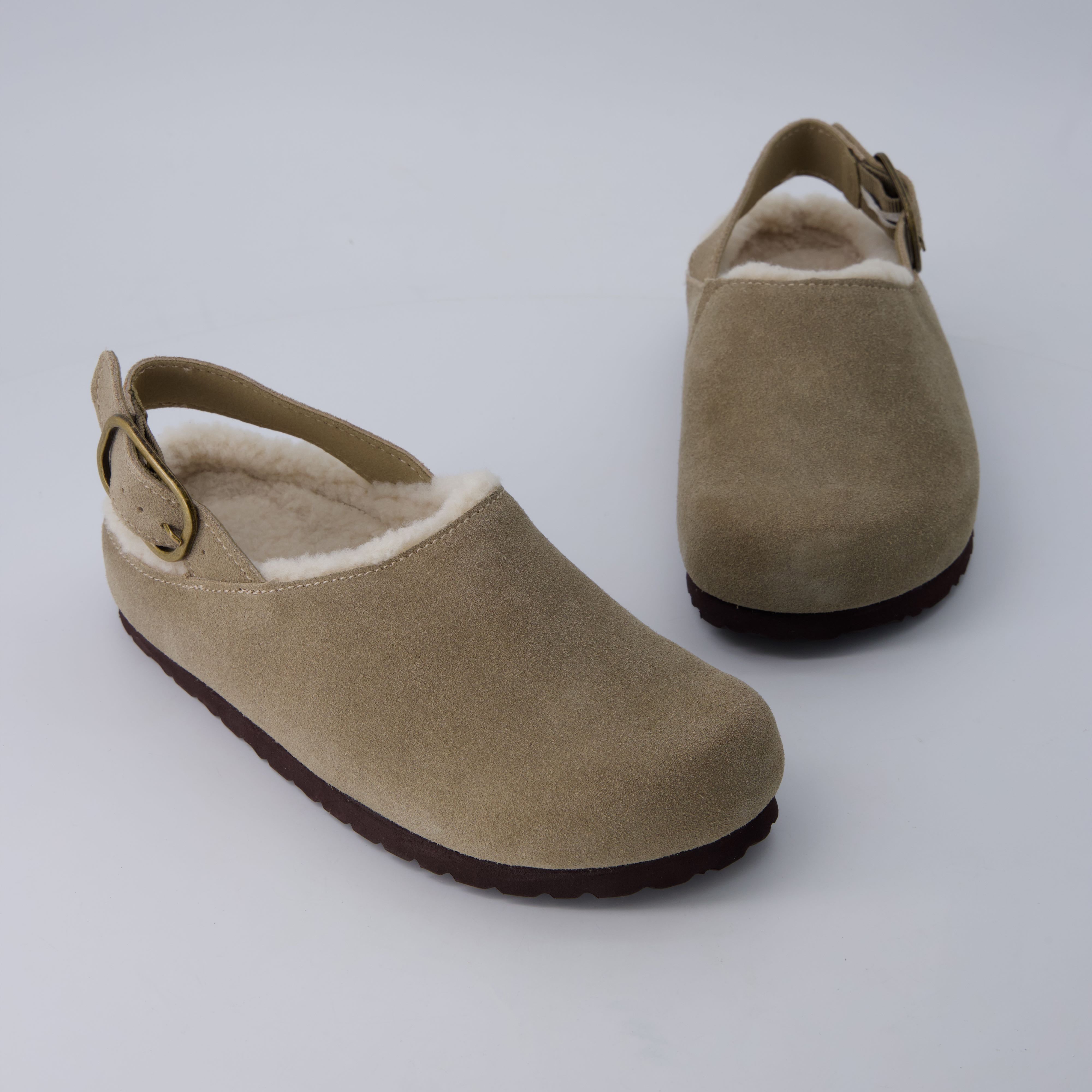 Luz Suede Clogs Biscuit