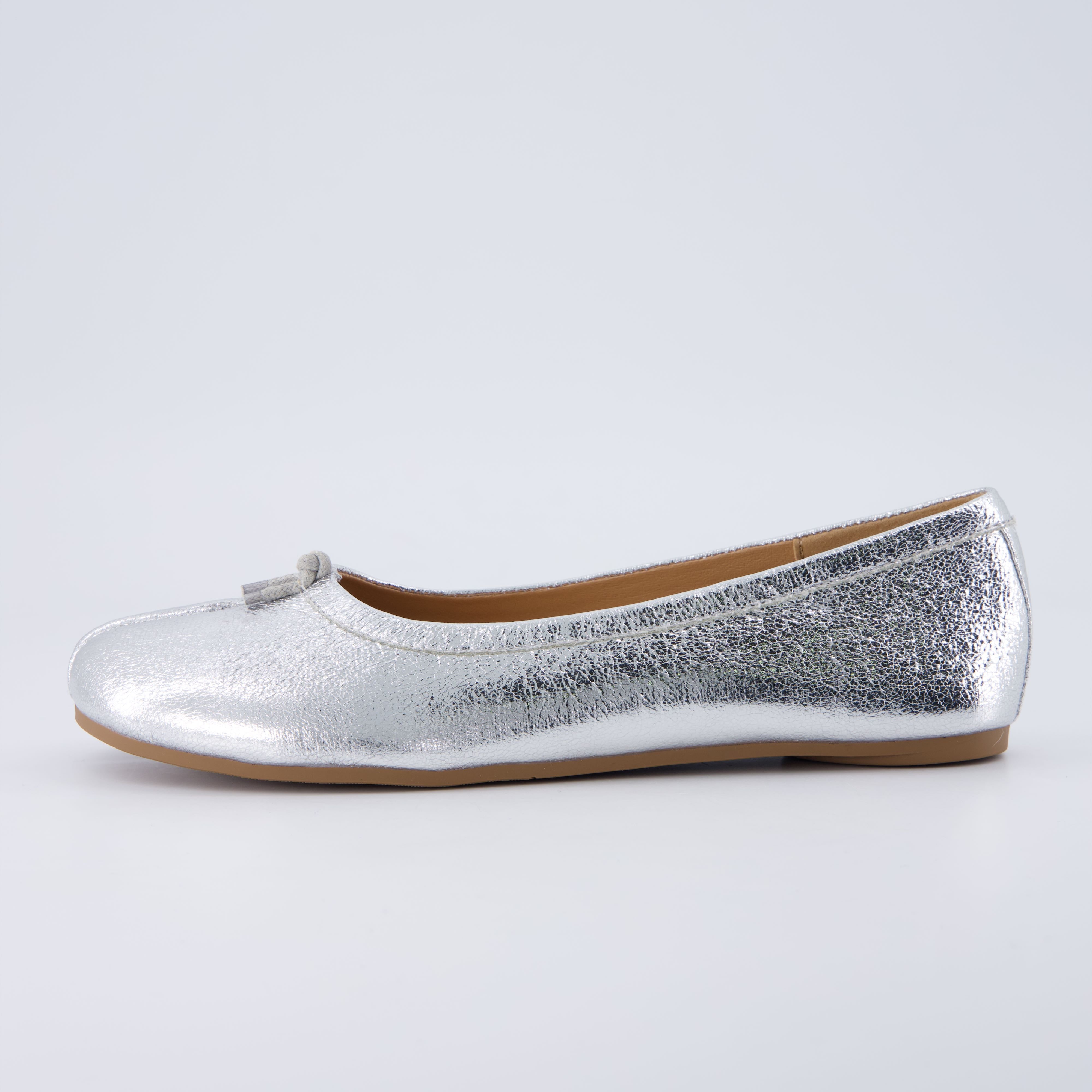 Maki Split-toe Flats Silver Medium